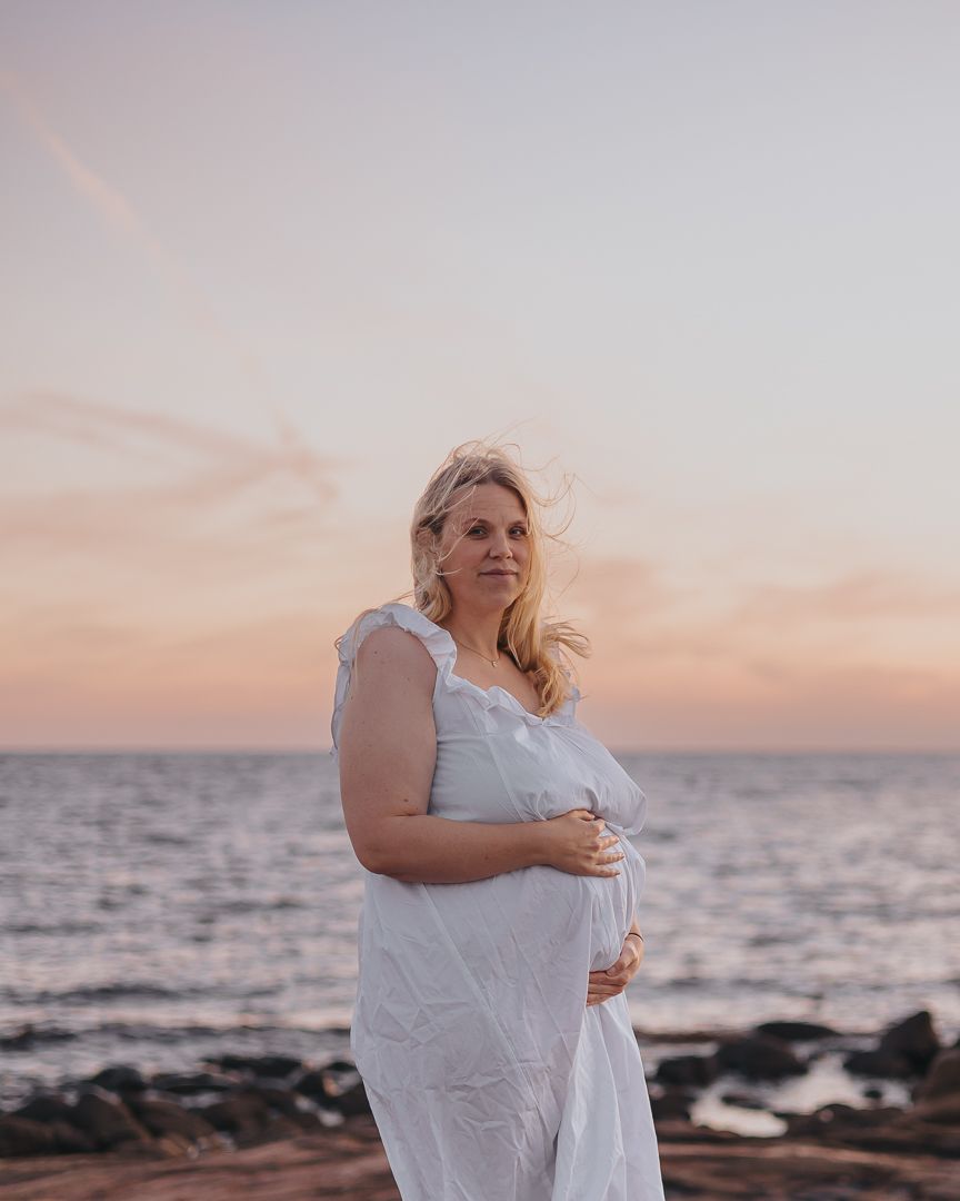 gravidfotografering solnedgång Ystad
