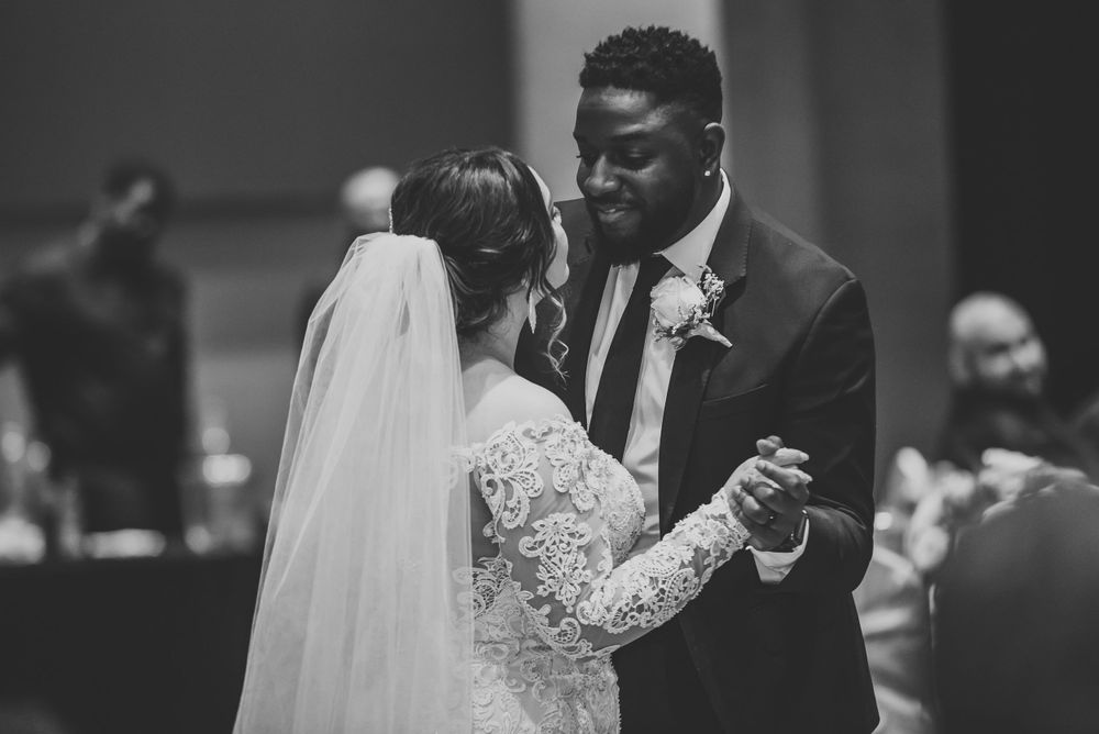 san antonio weddings elopements ceremony first dance couples