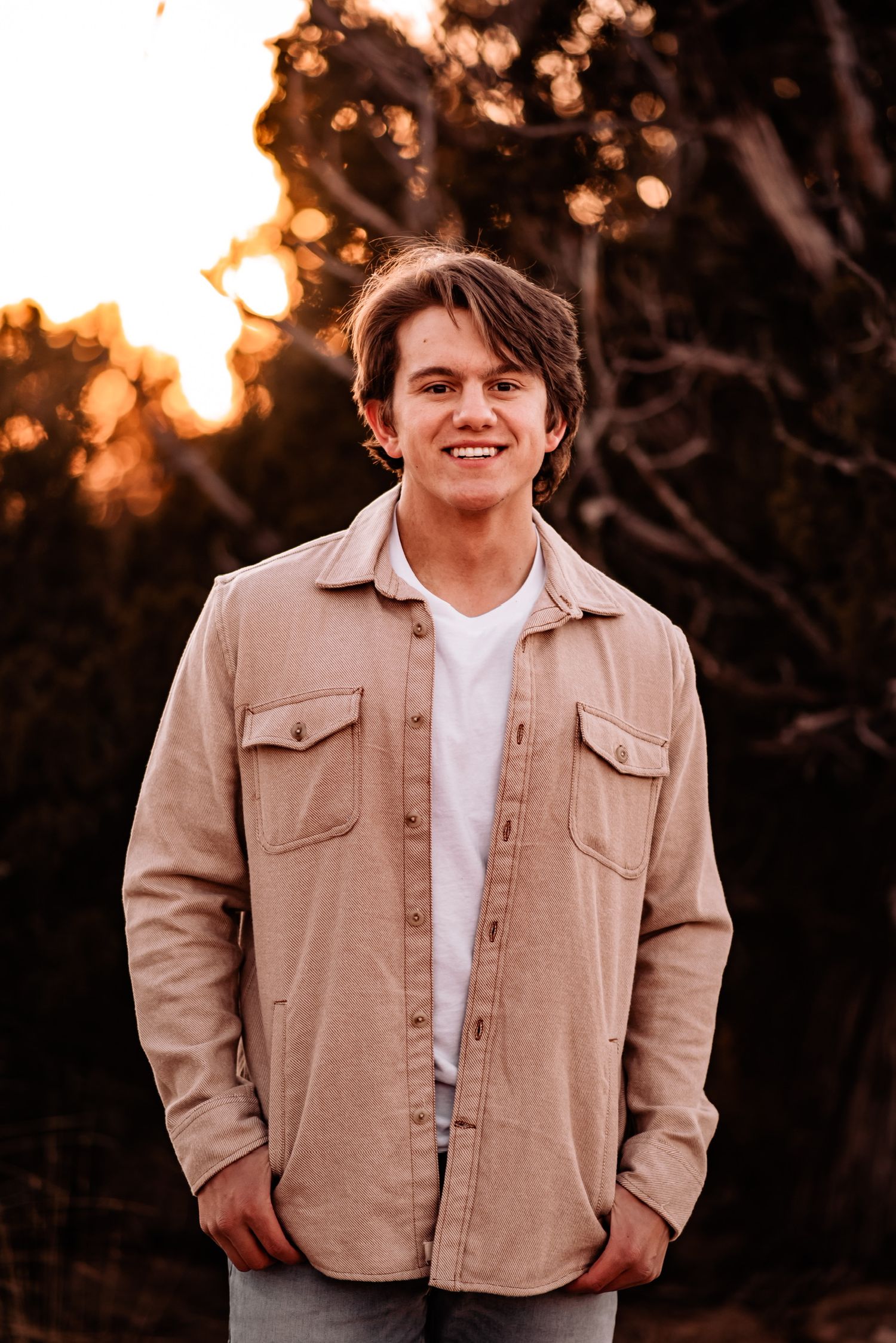 Class of 2024 senior graduation grad portrait pictures albuquerque abq nm New Mexico high school lobos poses college UNM
