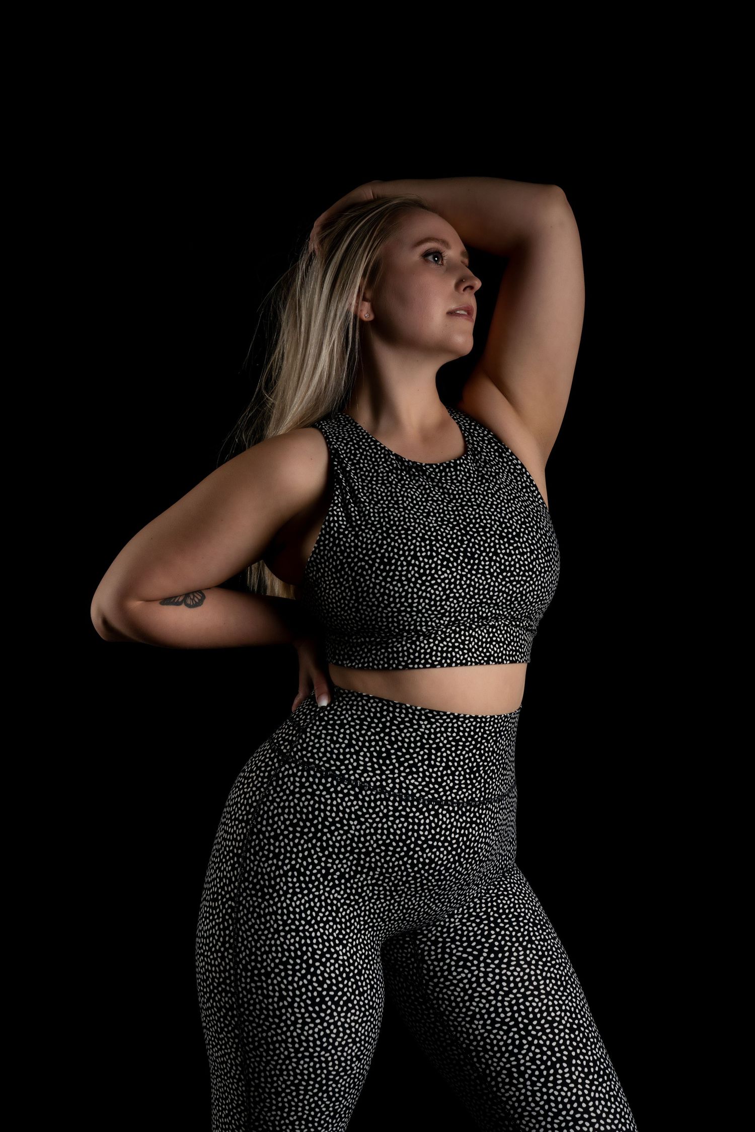 model kaitlyn rhodes fitness posing