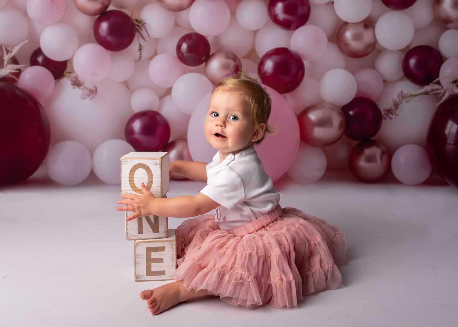 First birthday photoshoot cakesmash pictures cake baby one