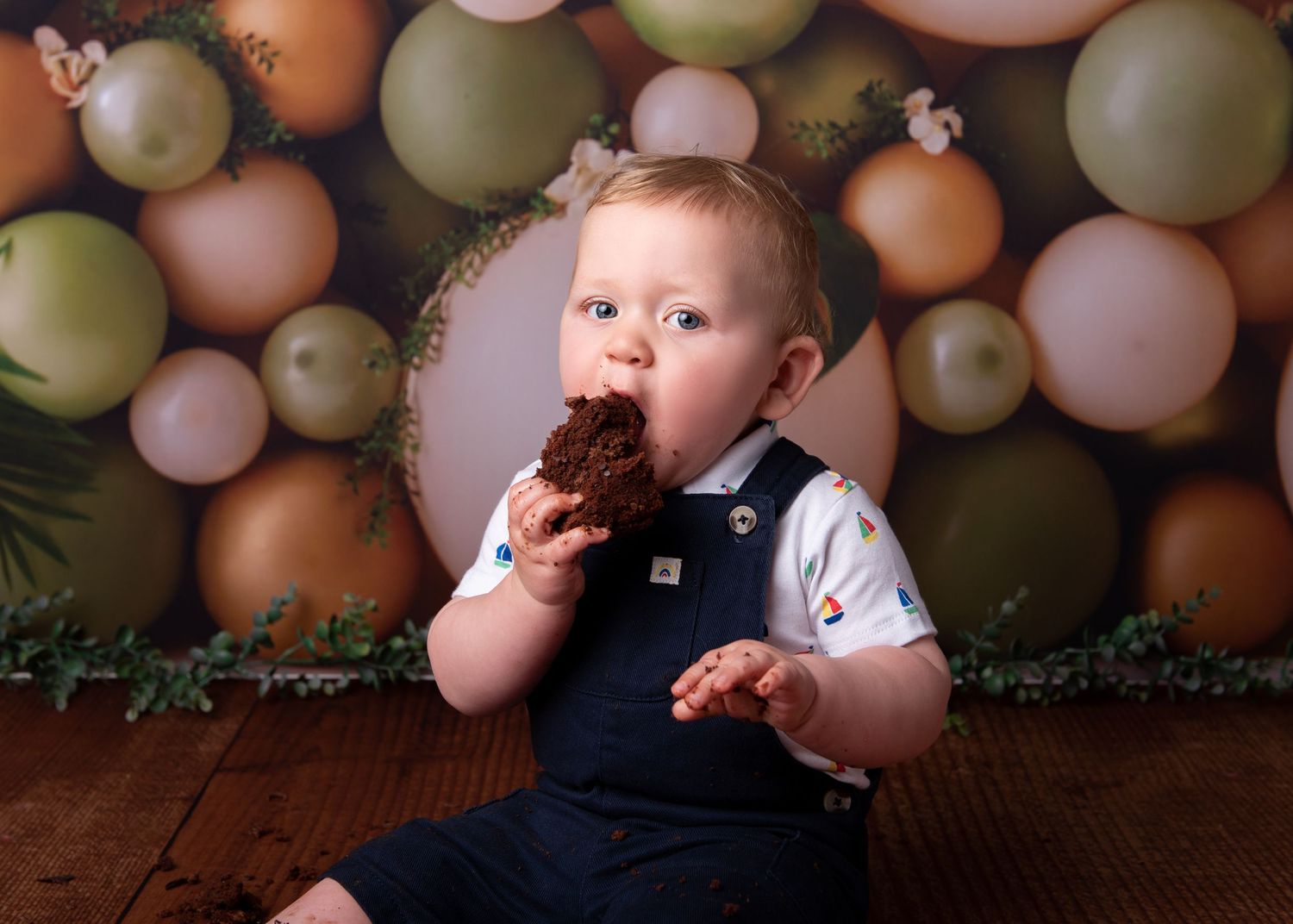 First birthday photoshoot cakesmash pictures cake baby one cake smash