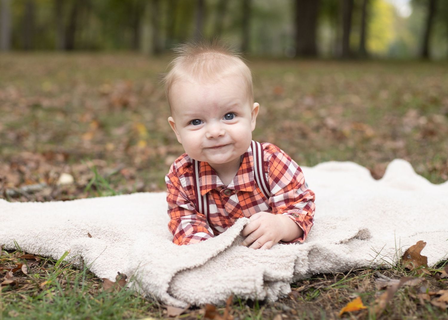 Family, Children, Newborn, High School Senior Photography.   Senior Photos, Headshots. In studio photography, natural li