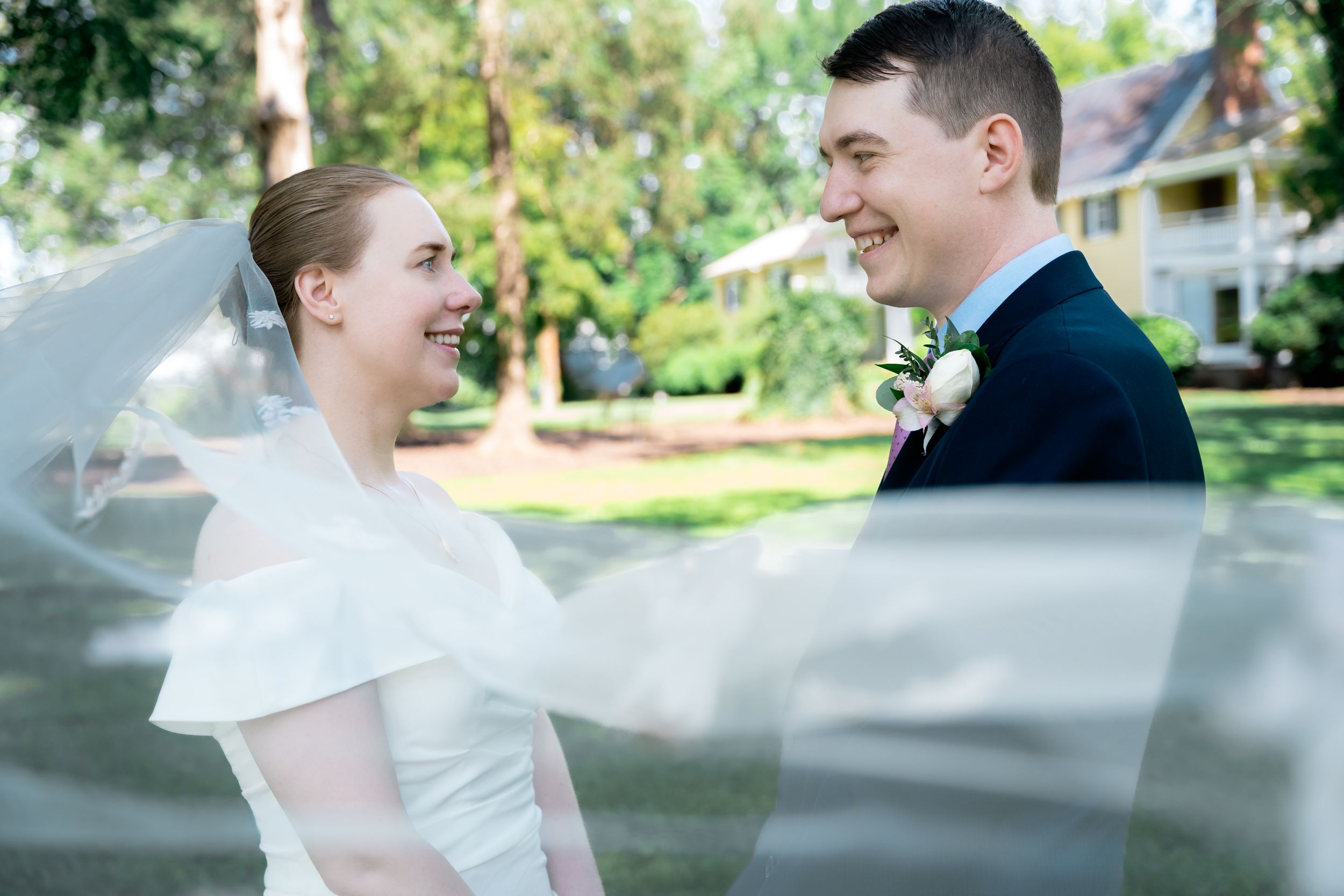Outdoor Virginia Elopement Photography