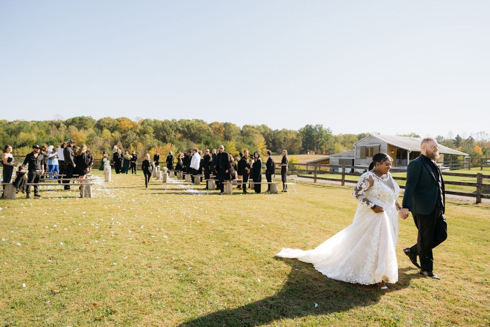 Wide angle photo of outdoor wedding event near Charlottesville Virginia.