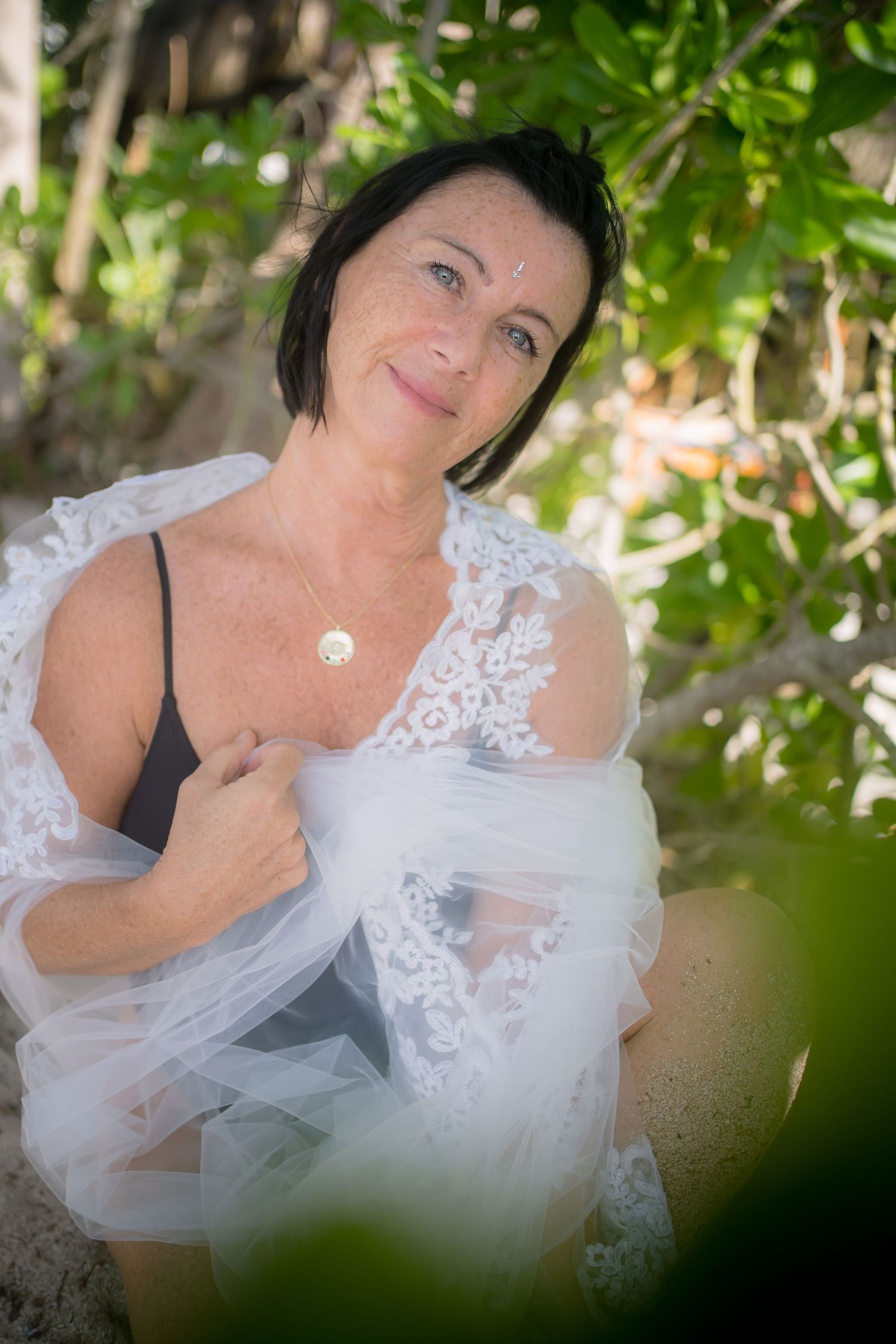 Imagine wake up every morning being happy with life, who you are now & who you are becoming... come co-create with us!