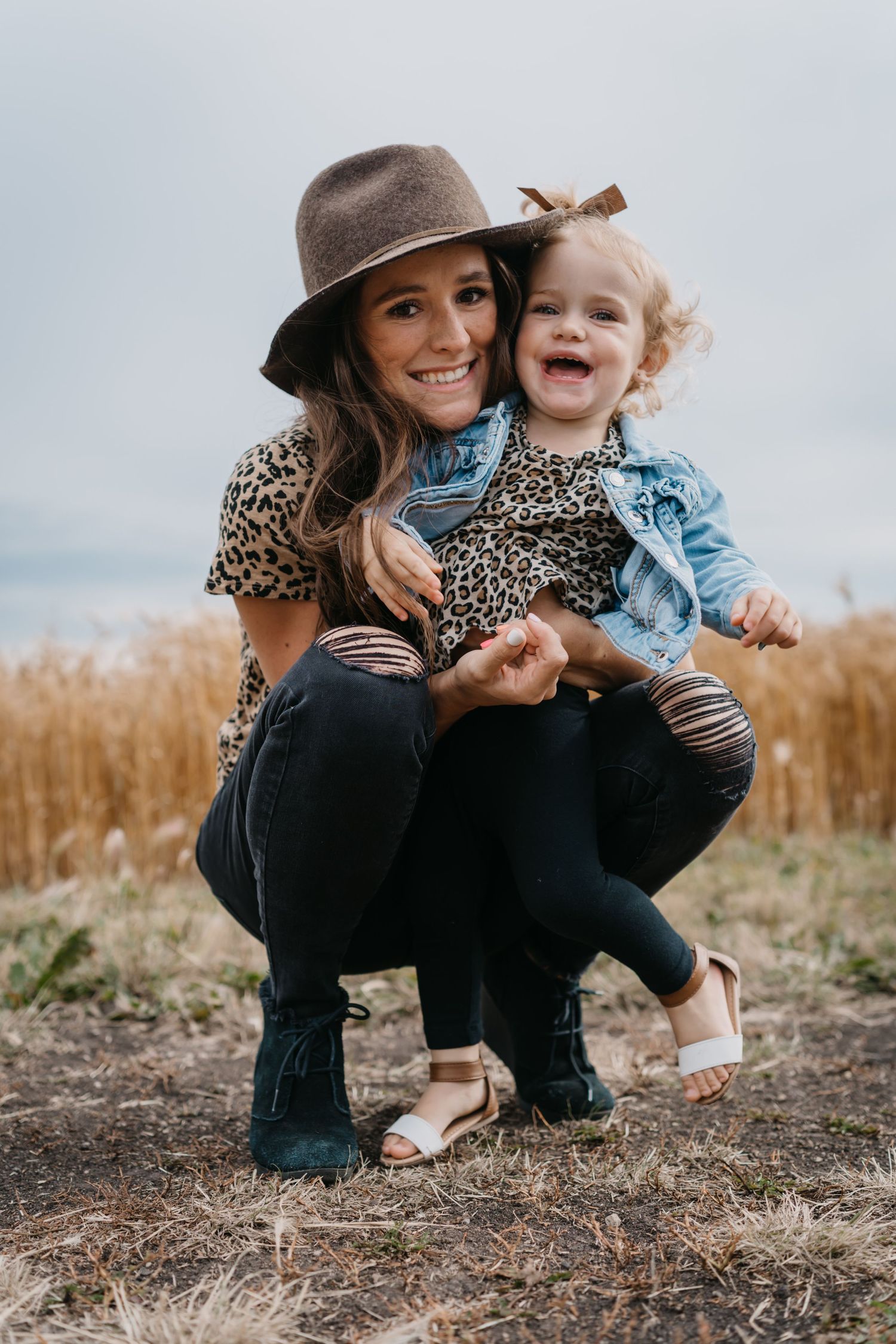 The Tollefsons, Grande Prairie Photographer, Mommy and me photo shoot, Family photo shoot, Dawson Creek Photographer