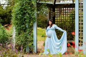 Maternity Portrait at a beautiful park