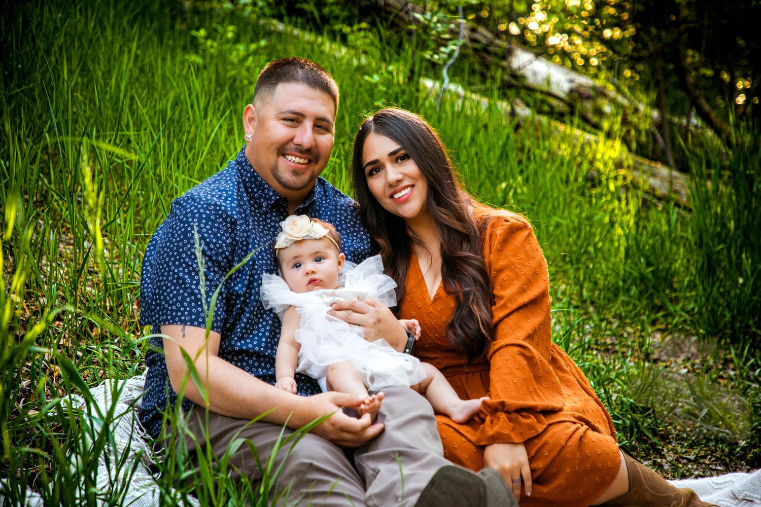 K.Mills-6-Outdoor Family Portraits-DC Barrone Photography-Taos, NM