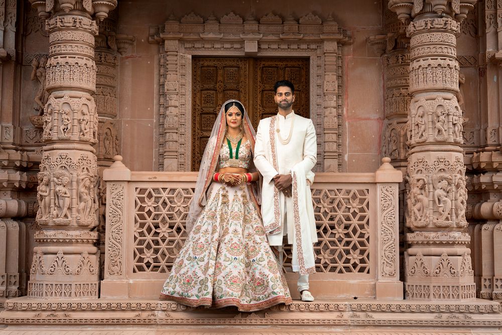 Indian Punjabi wedding photography at Oshwal Temple by award winning asian wedding photographer Sheraz Khwaja