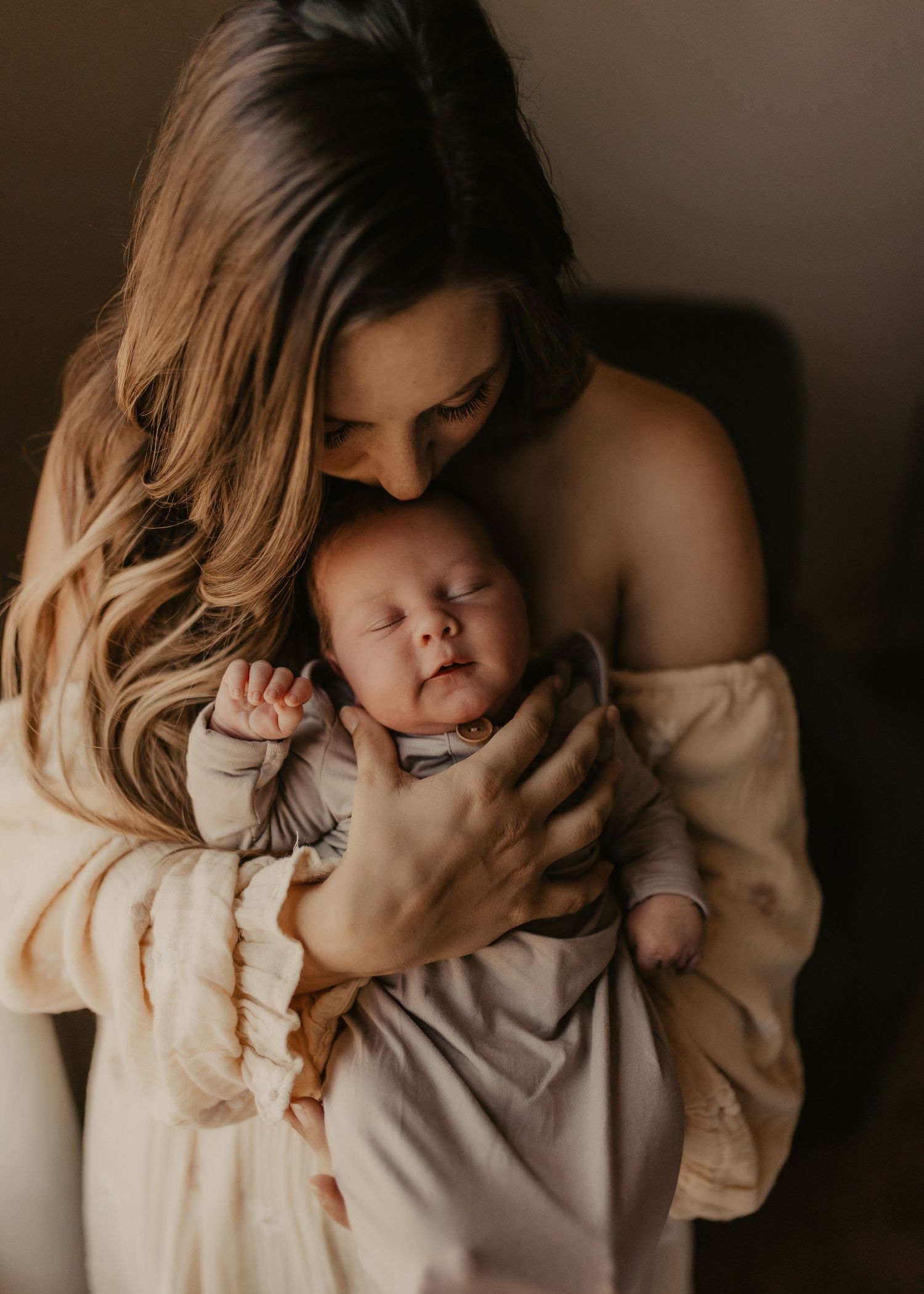 nj newborn photographer near me, at home newborn session, new jersey newborn photographer