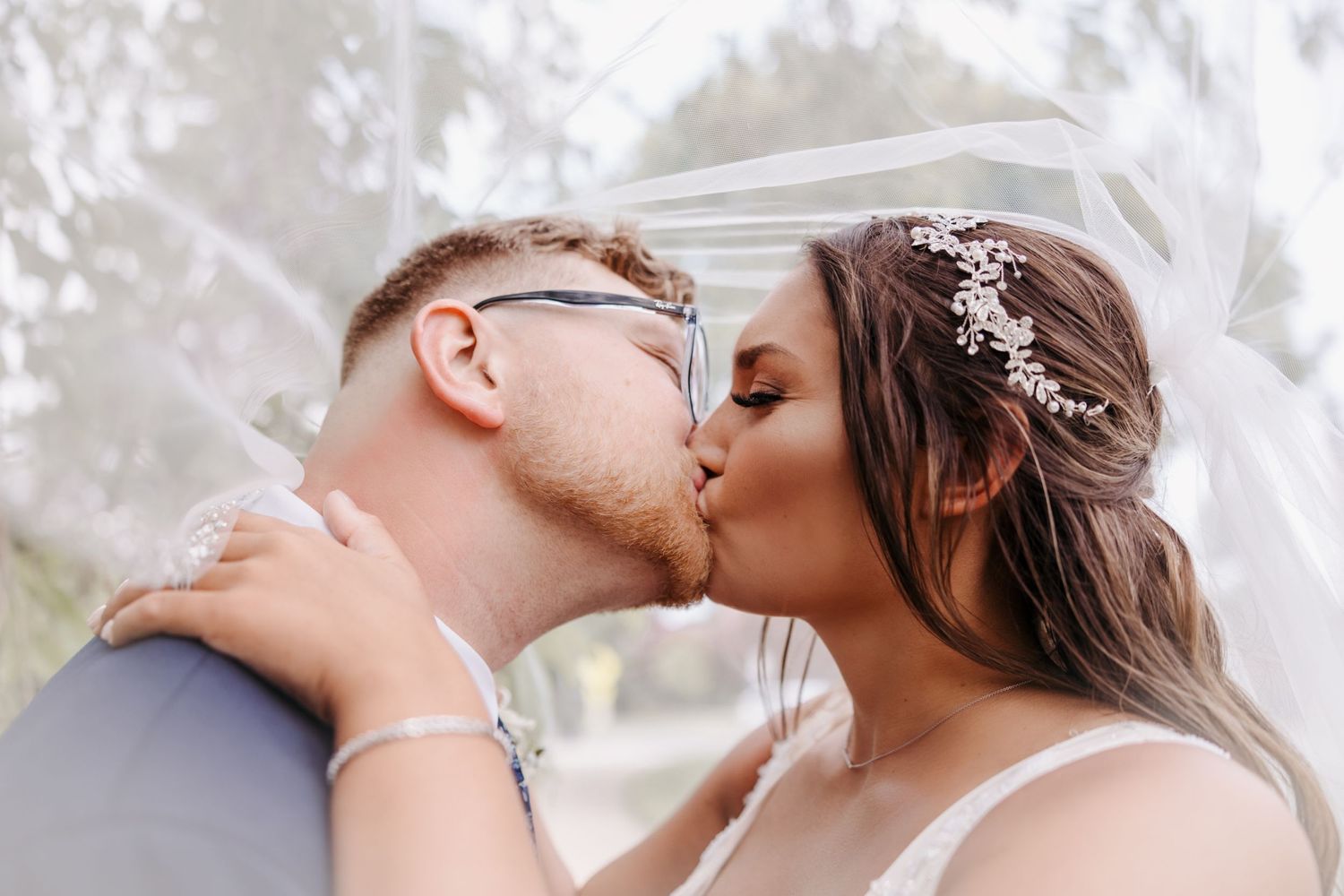 Ohio Wedding, Ohio Photographer, Wedding Photographer, The Palm Tree Barn, Bride and Groom Photos
