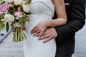 Bride and groom photos at Saraguay House, Purcell's Cove, Halifax Nova Scotia