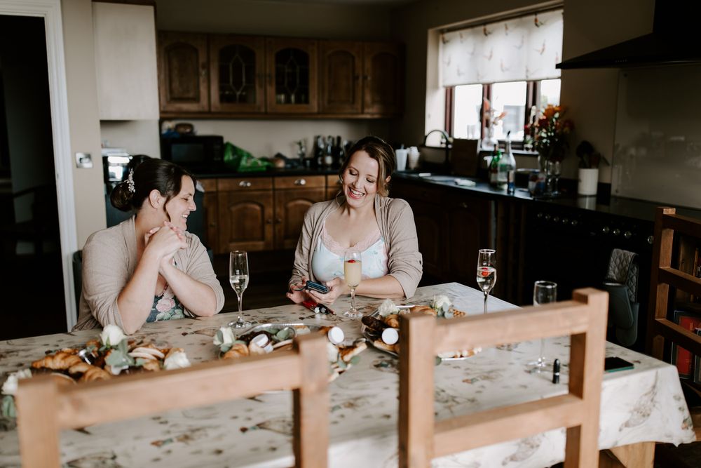Bradbury Glade Tipi Wedding Photo, Bride preparations