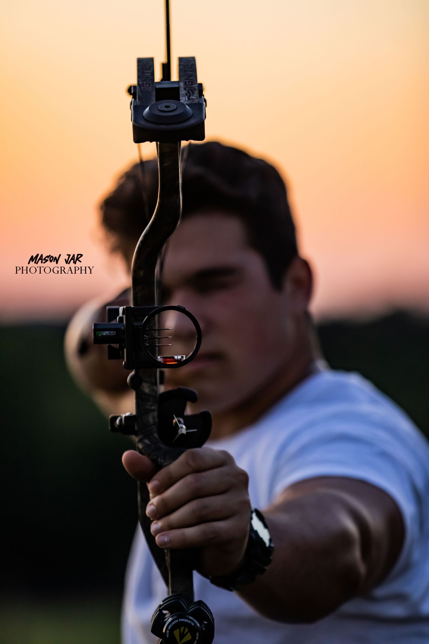 GILBERT HIGH SCHOOL SENIOR PORTRAITS AND MASON JAR PHOTOGRAPHY