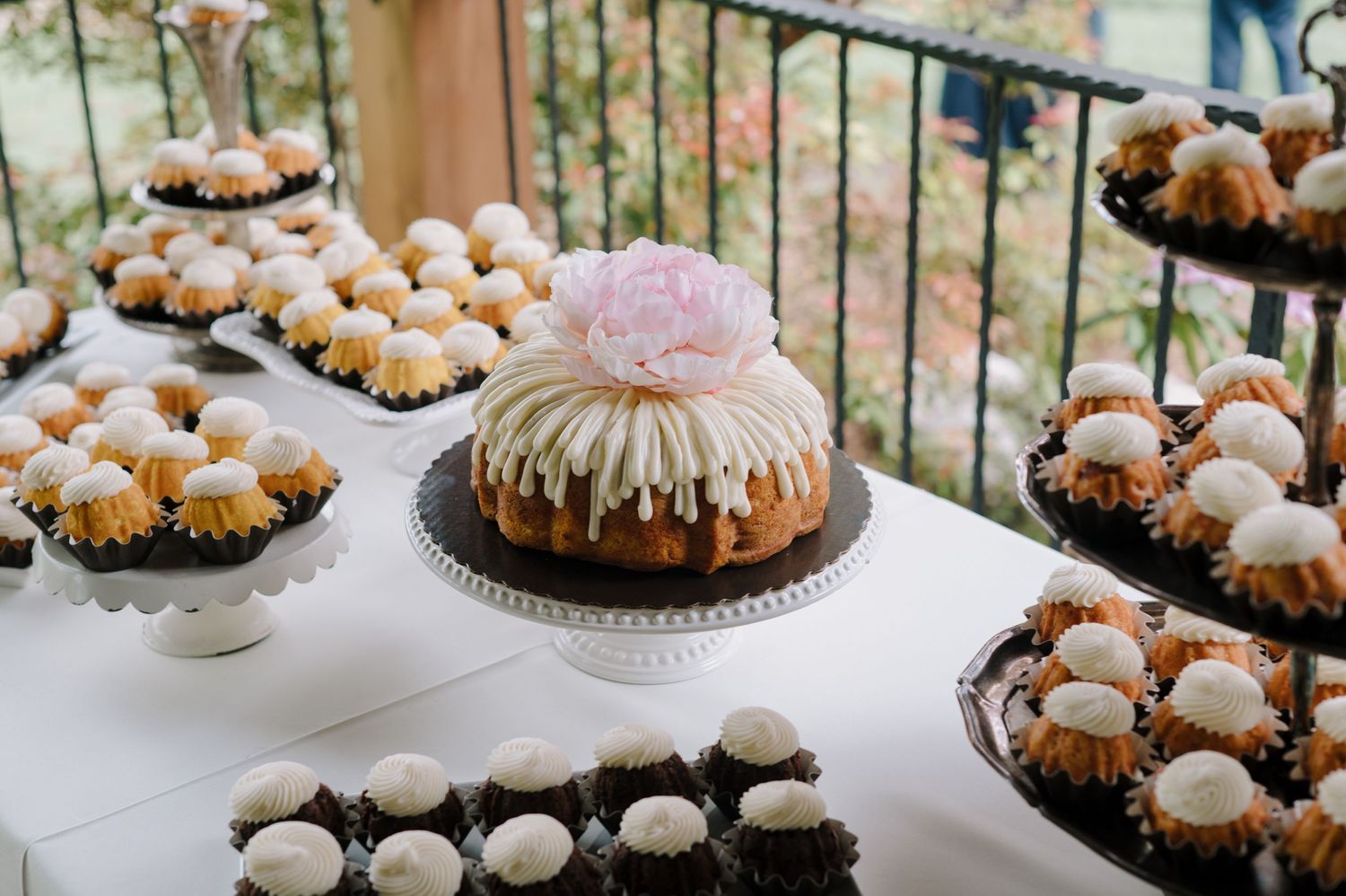 wedding cake display