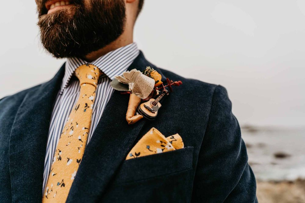 groom special boutonniere