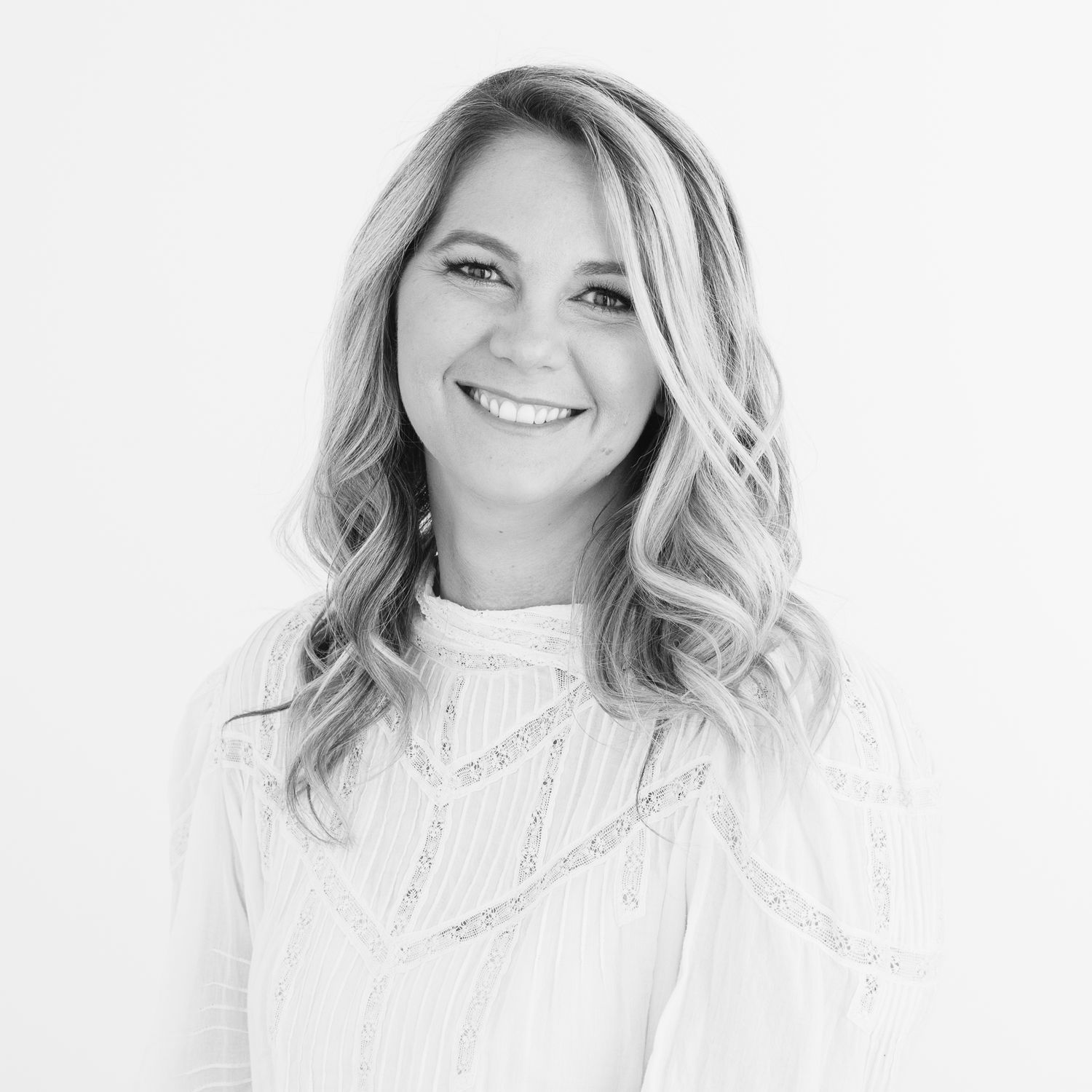 About - Annie McElwain