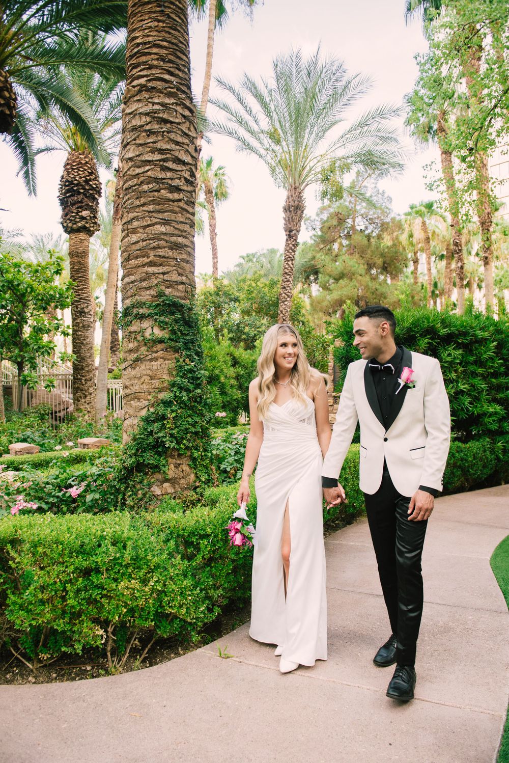 Las Vegas Wedding Photographer - Flamingo Las Vegas Hotel