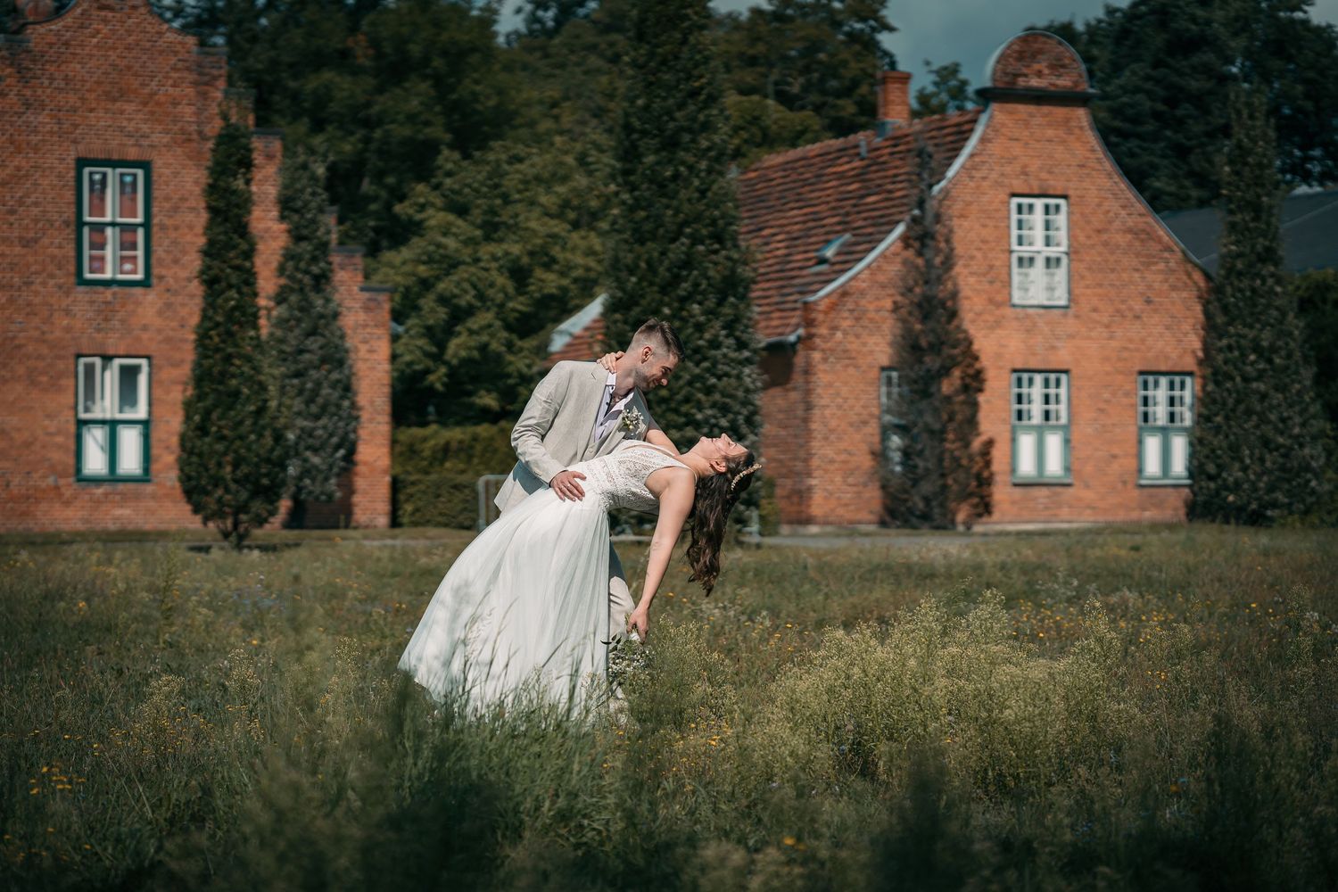 Romantische Hochzeitsfotos im Neuen Garten Potsdam.