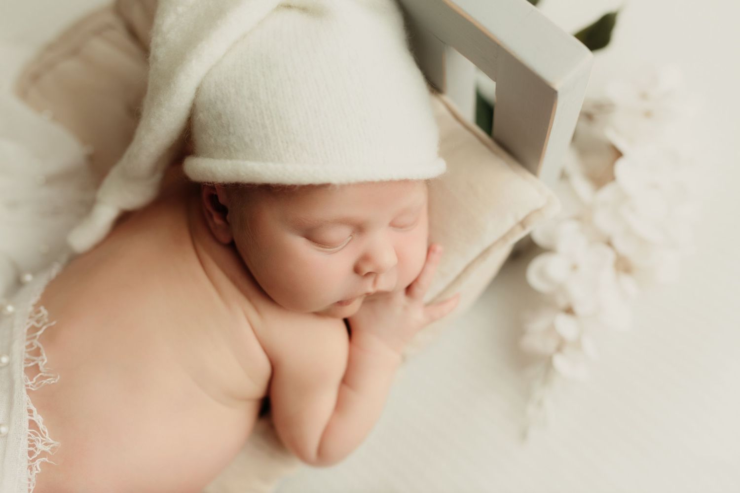 newborn baby family photographer victoria bc.