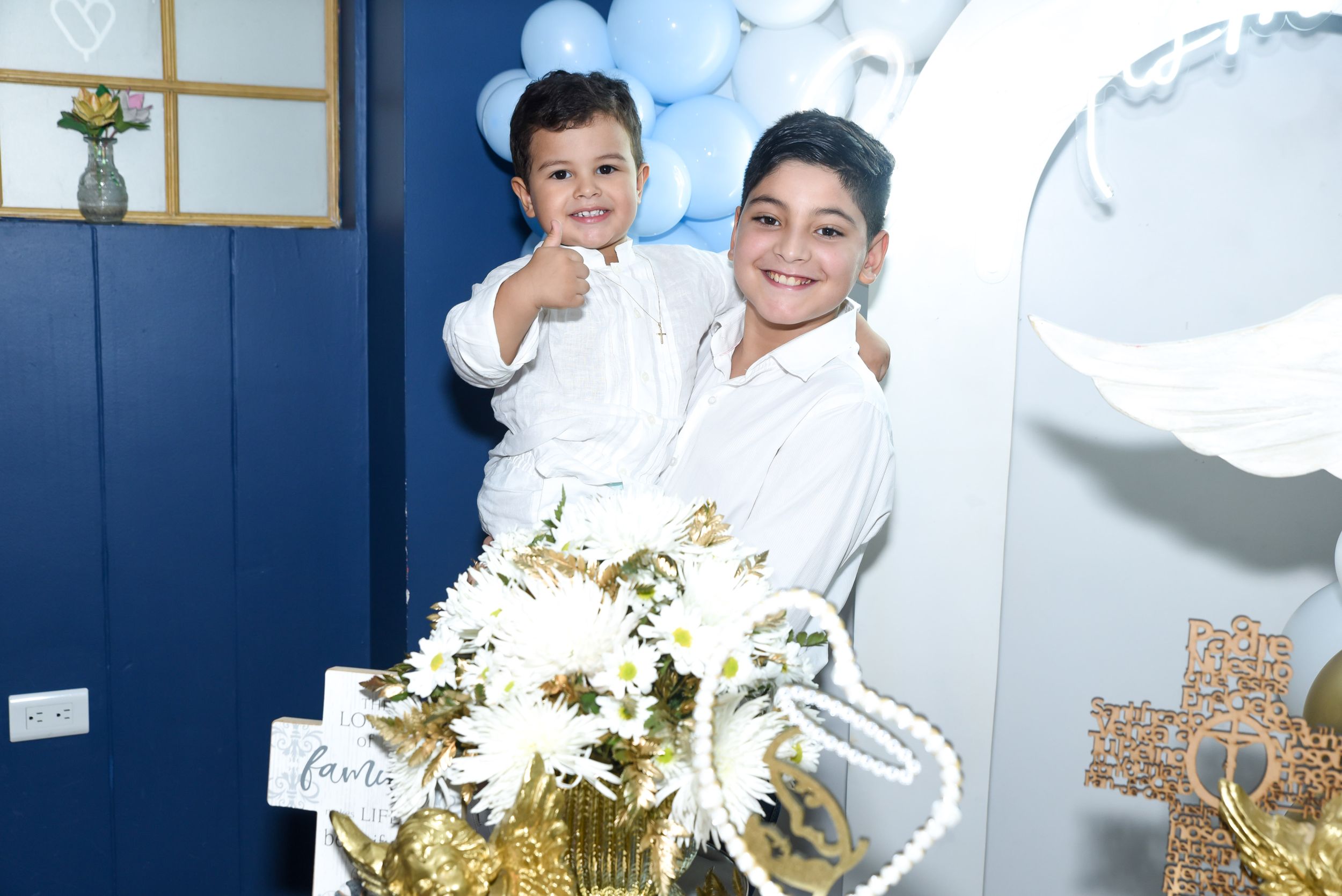 Fotografía social. Capturamos cada detalle que forma parte de ese día tan importante. Fotógrafo de bodas y quinceaños.