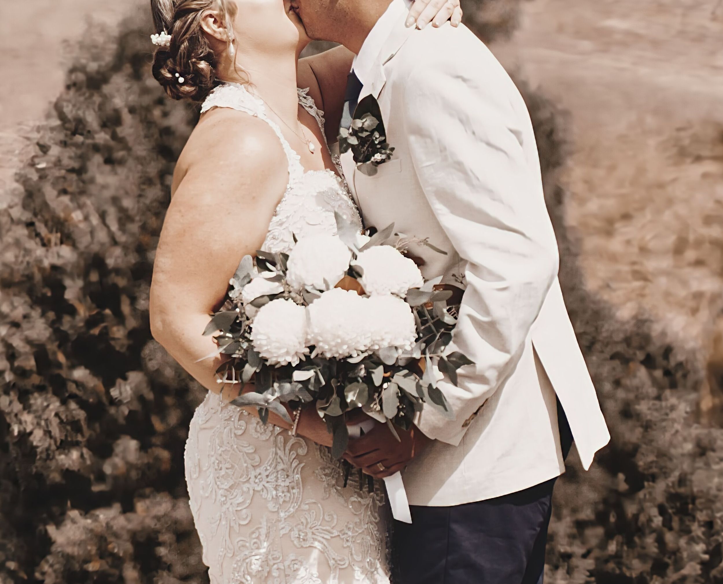 Weddings, Outdoor wedding photography, bride and groom photoshoot.