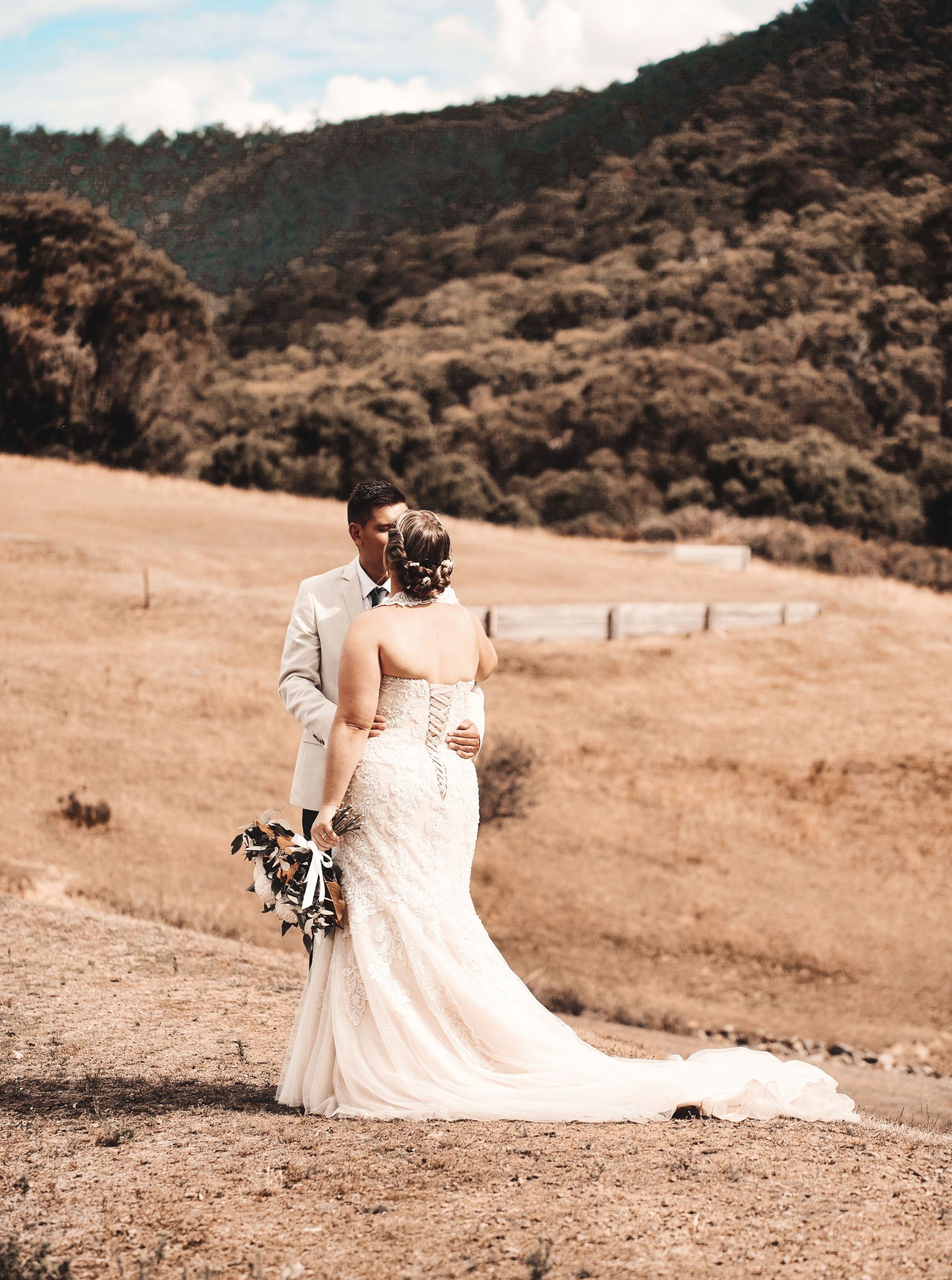 Outdoor wedding photoshoot, wedding photography, regional wedding photographer.