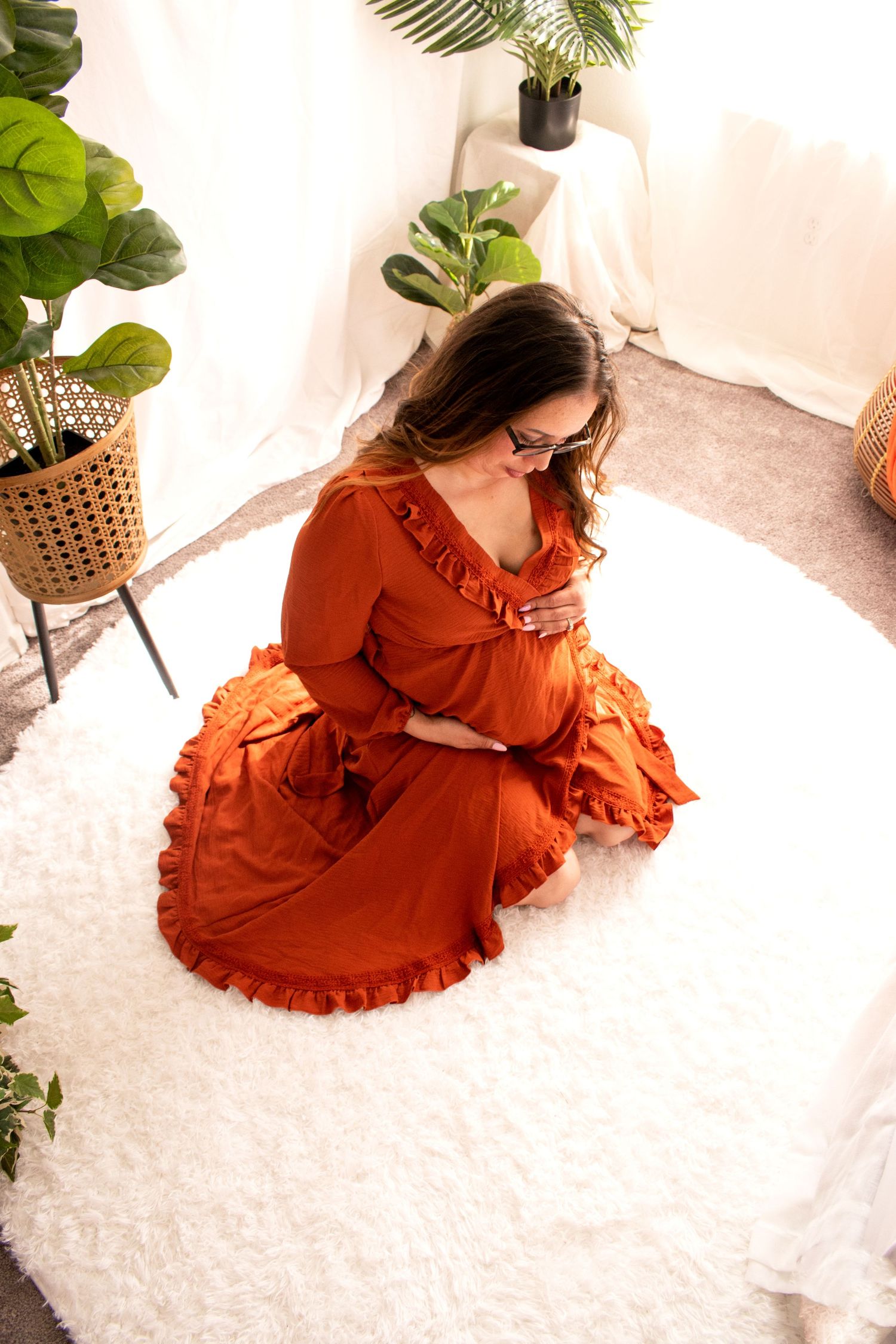 Book your Las Vegas Maternity Session today - Summer Holtz Photography
