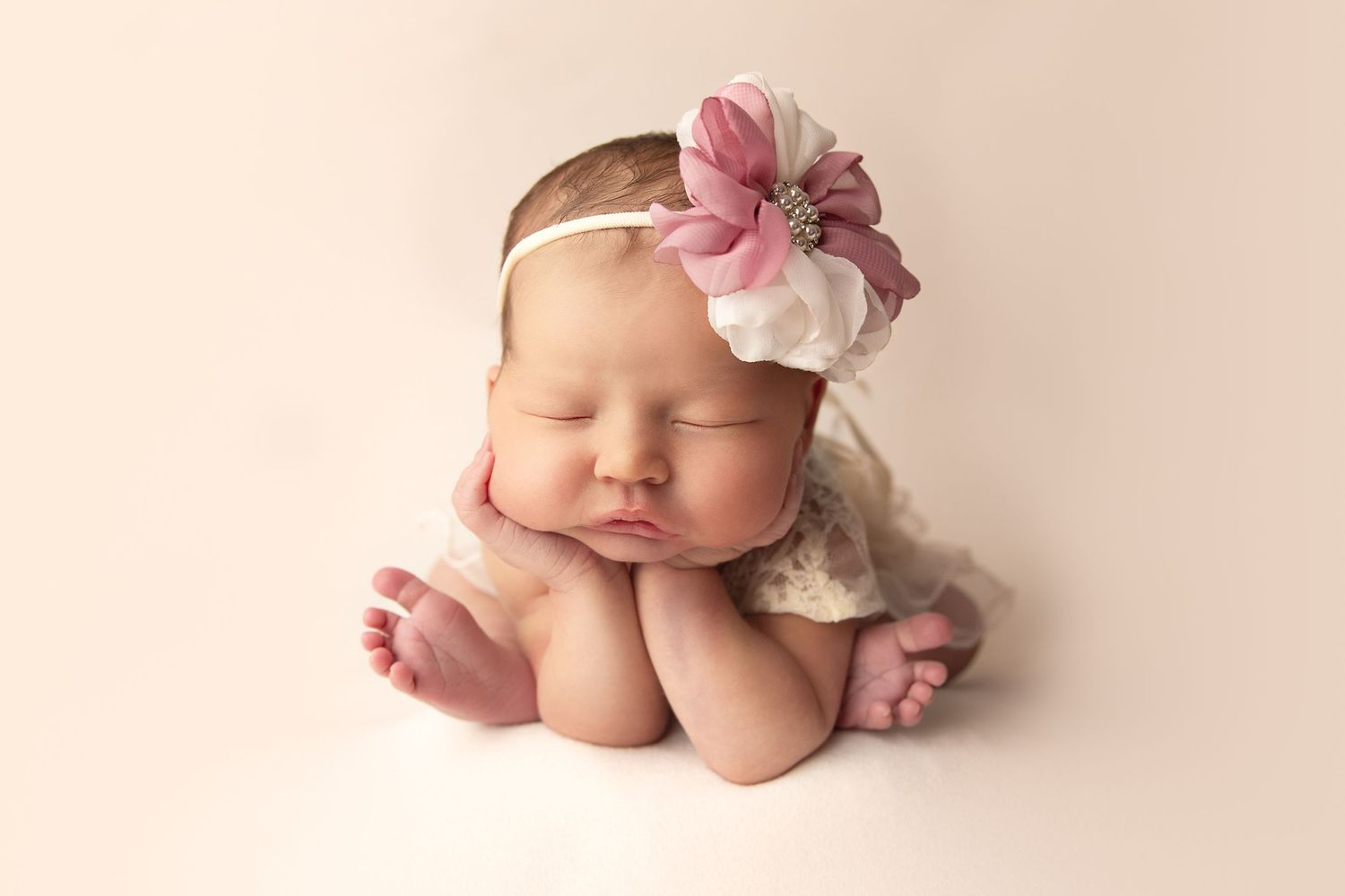 Newborn Froggy Pose