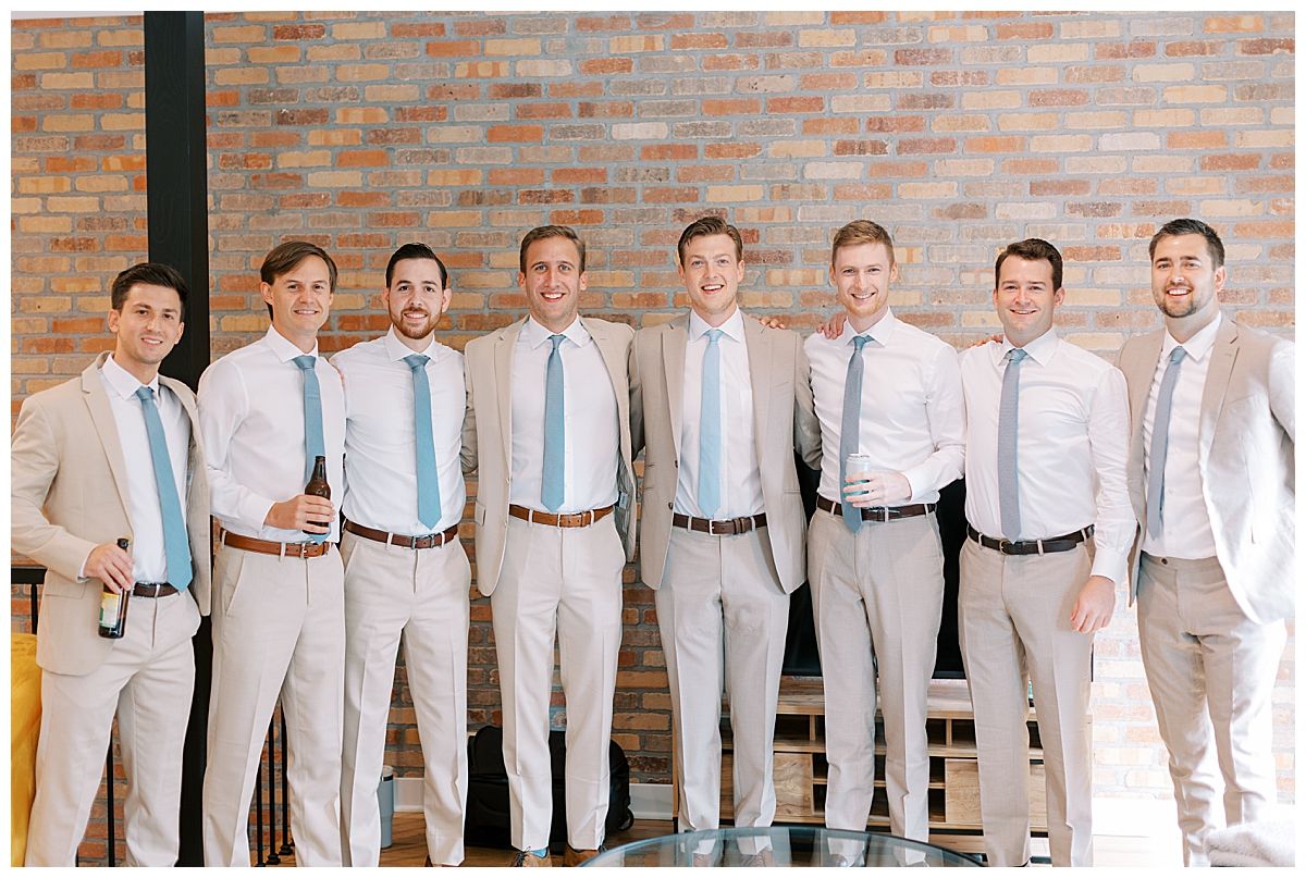 Mercantile Hall Wedding / Best Wisconsin Wedding Photographer