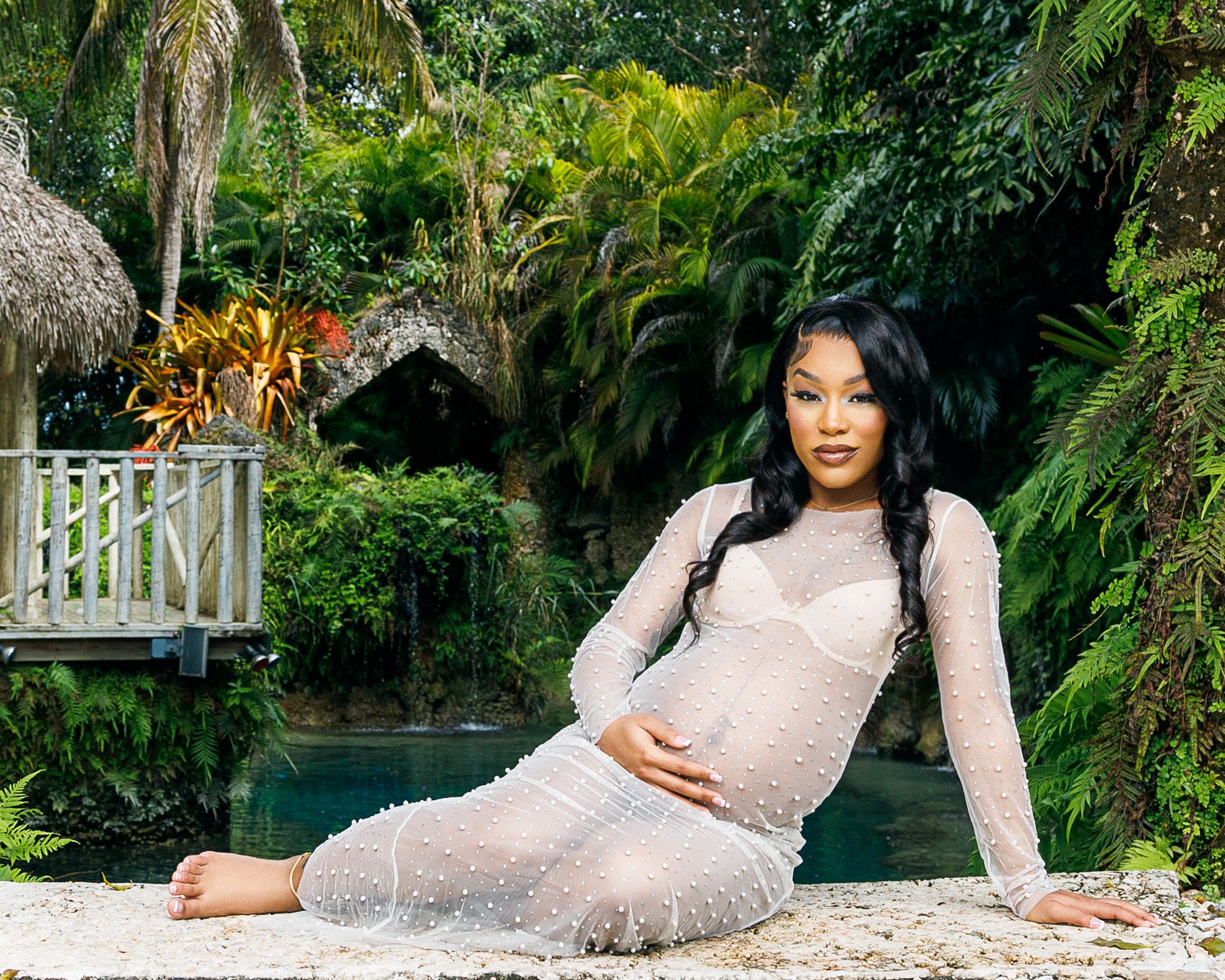 Dope photoshoot concept maternity.
