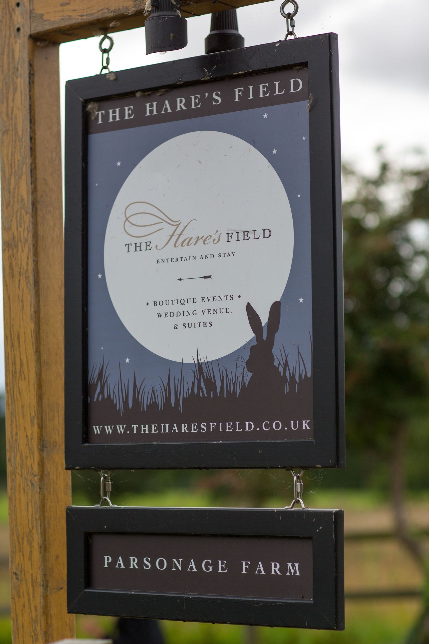 the hares field parsonage farm Essex wedding venue