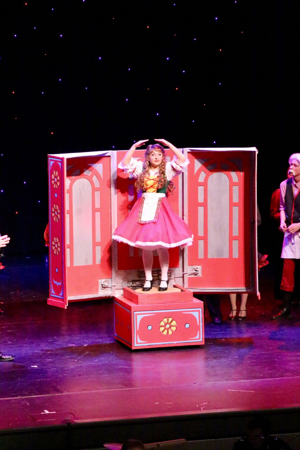 Theatre GiantLilyPad Photography