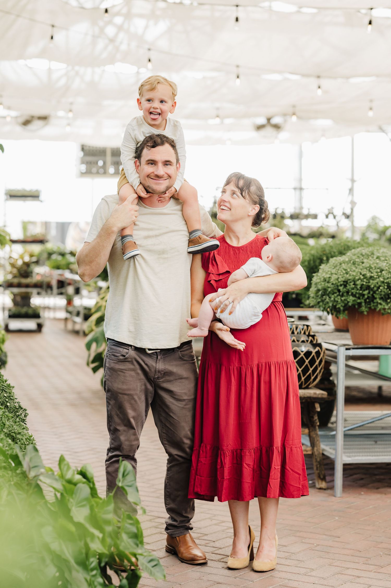 Greenhouse summer family photoshoot session in the historic Heights in Houston texas