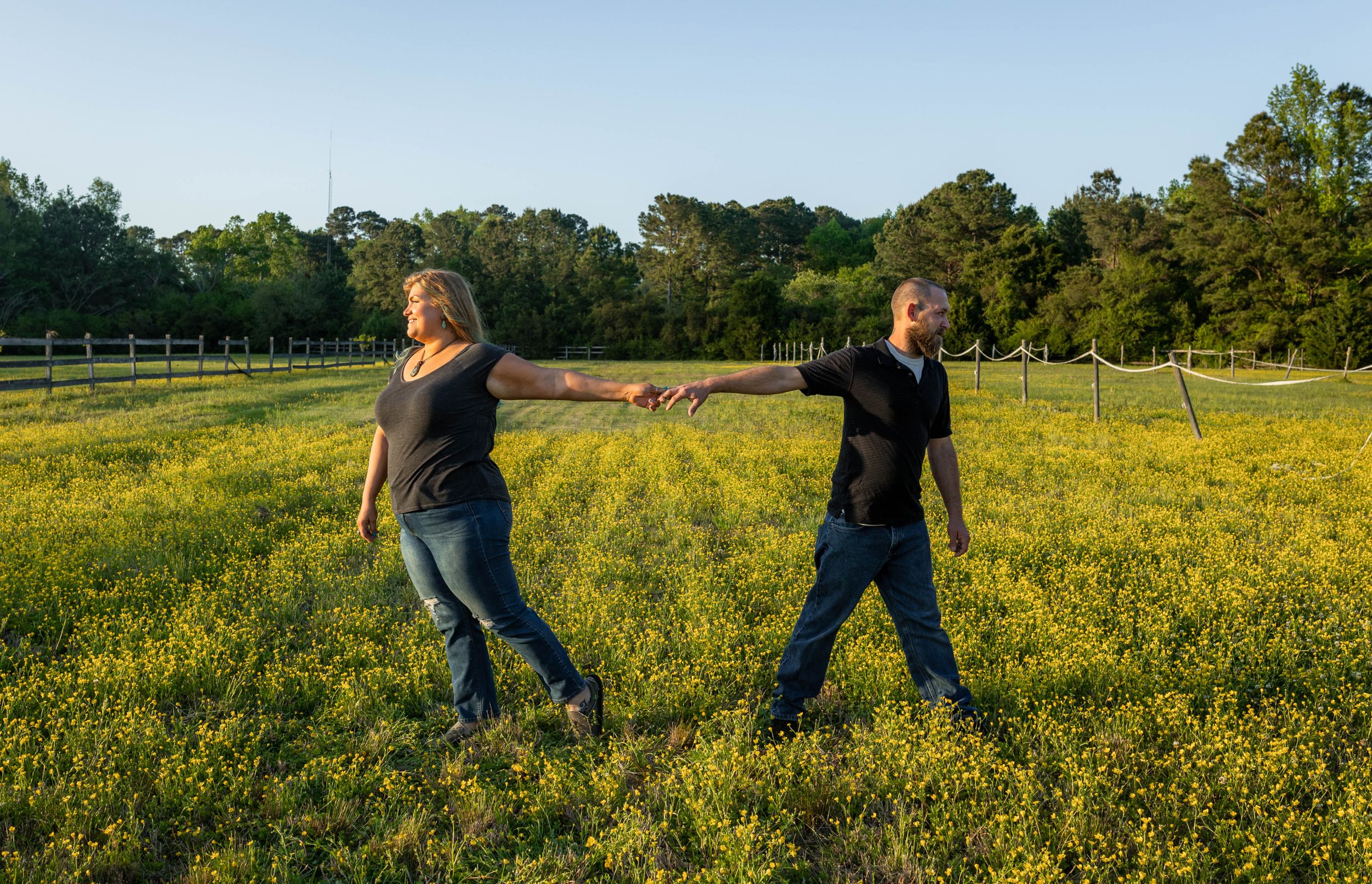 WILDFLOWER PHOTOS BY SWANSBORO NC PHOTOGRAPHER Samantha Ann Photo CO FOR COUPLES PHOTOS AND ENGAGEMENT