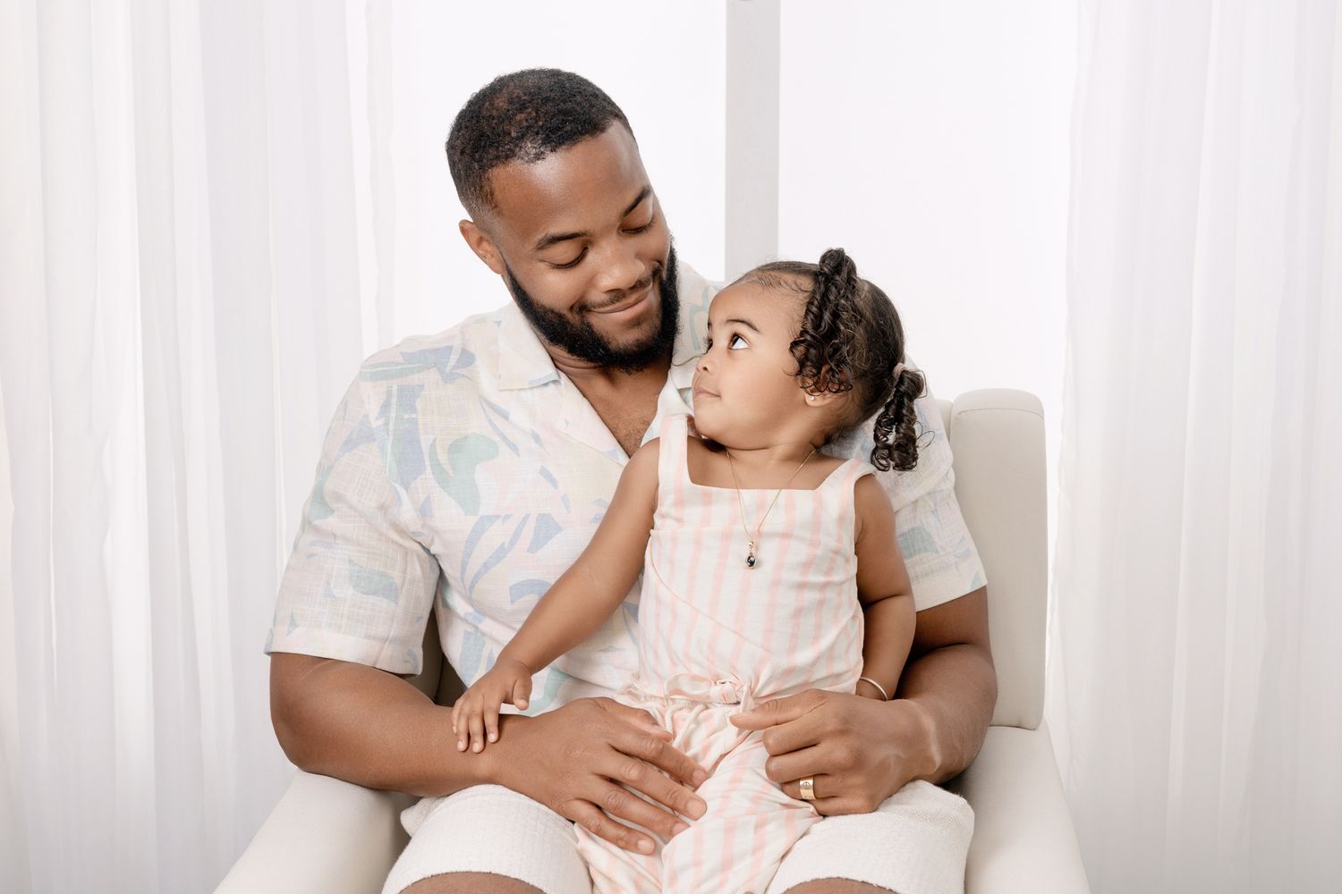 baby milestone photoshoot, miami baby photographer, get baby pictures taken near me