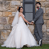 Newlyweds Peppers Resort Hunter Valley NSW