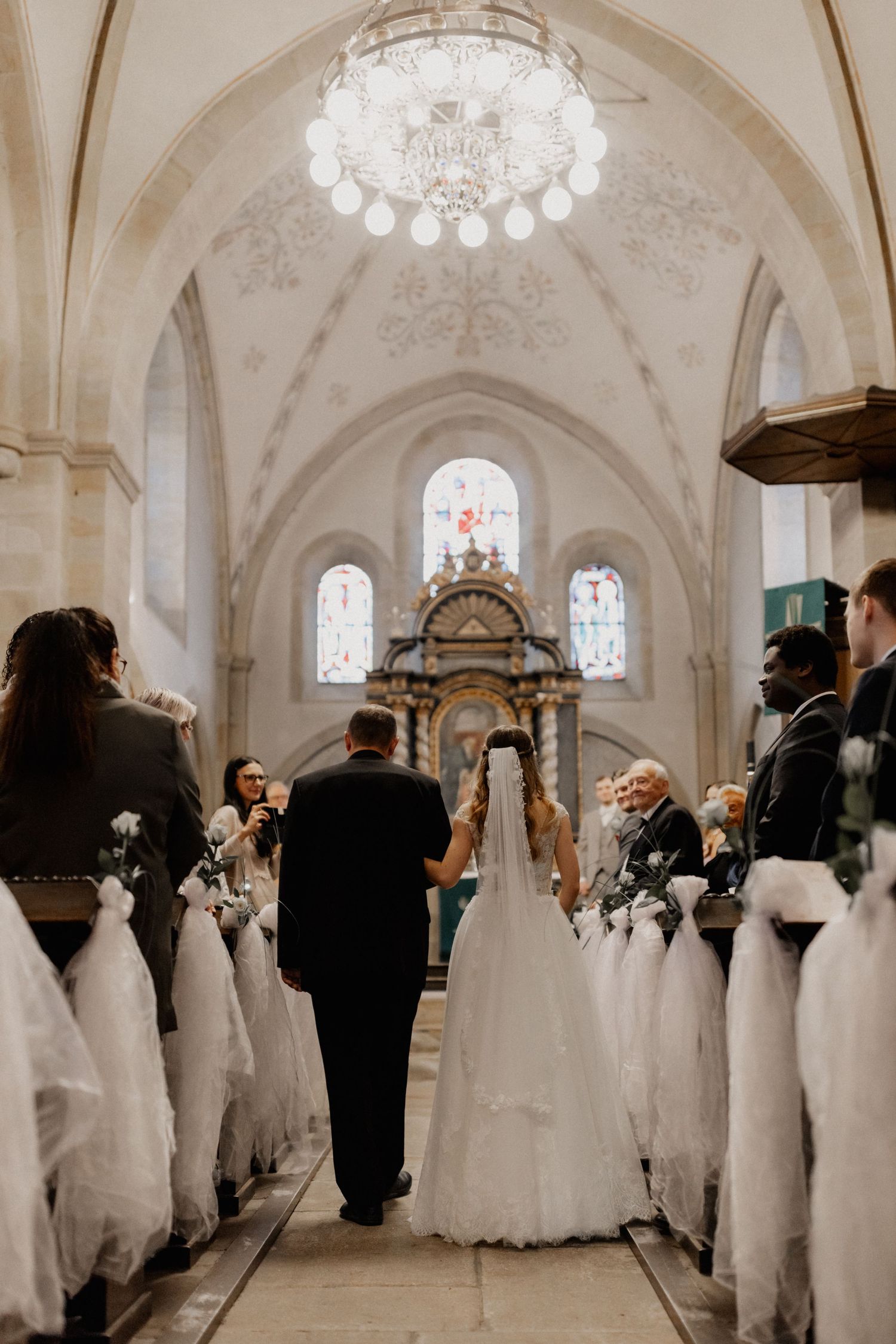 Hochzeit Kirche Church, Kirchenhochzeitsbilder, Hochzeitsfotos in der Kirche,  Emotionale Kirchenhochzeitsbilder