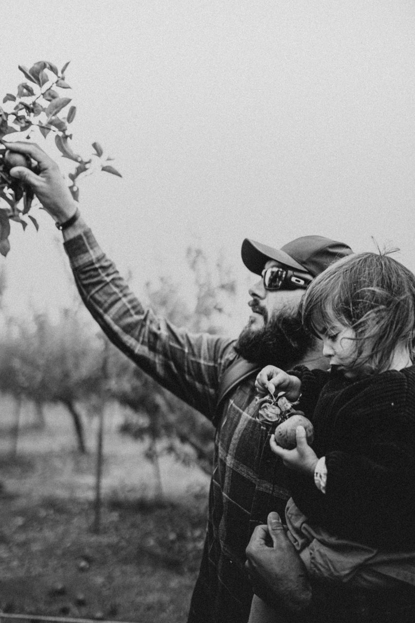 Stephanie Liebesman Aros captured this moment through Cupid Shot the Aros Photography