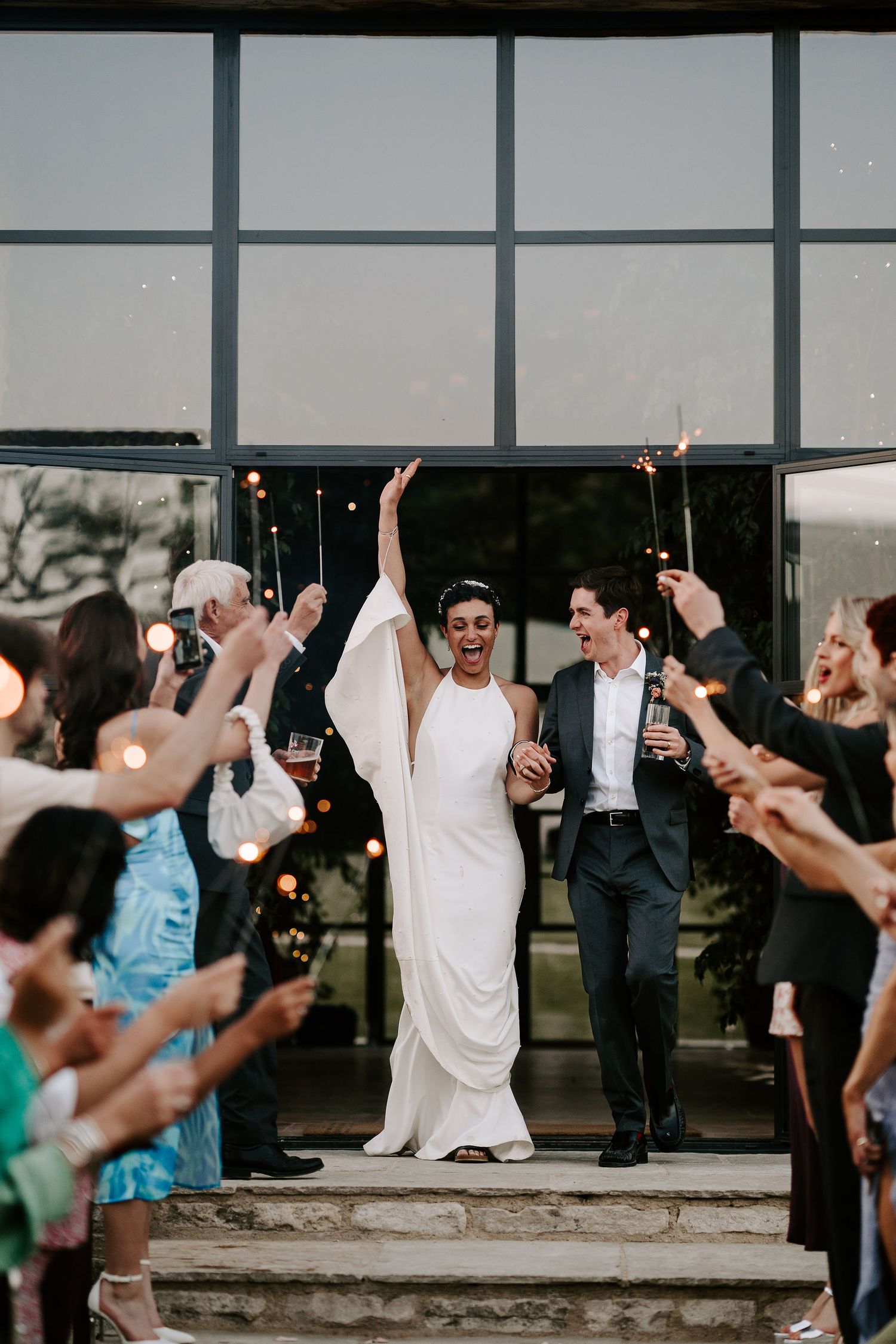 bride-and-groom-sparklers-old-gore-yardspace-events-wedding