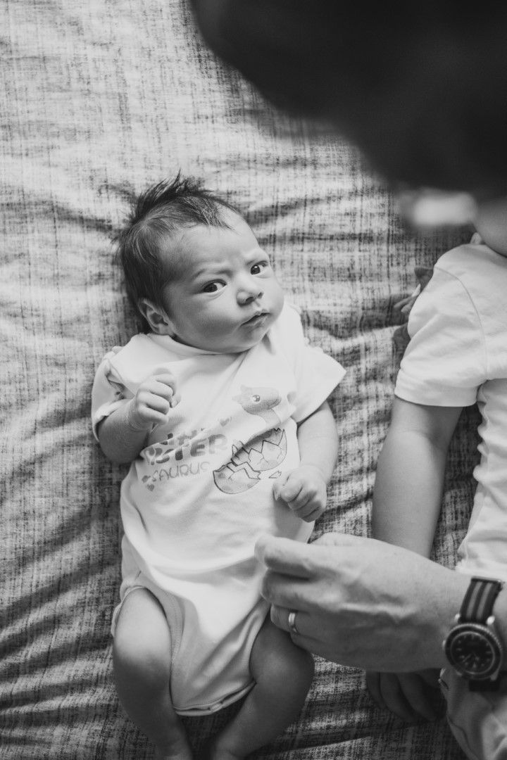 black and white simple newborn photography cheshire sandbach crewe nantwich