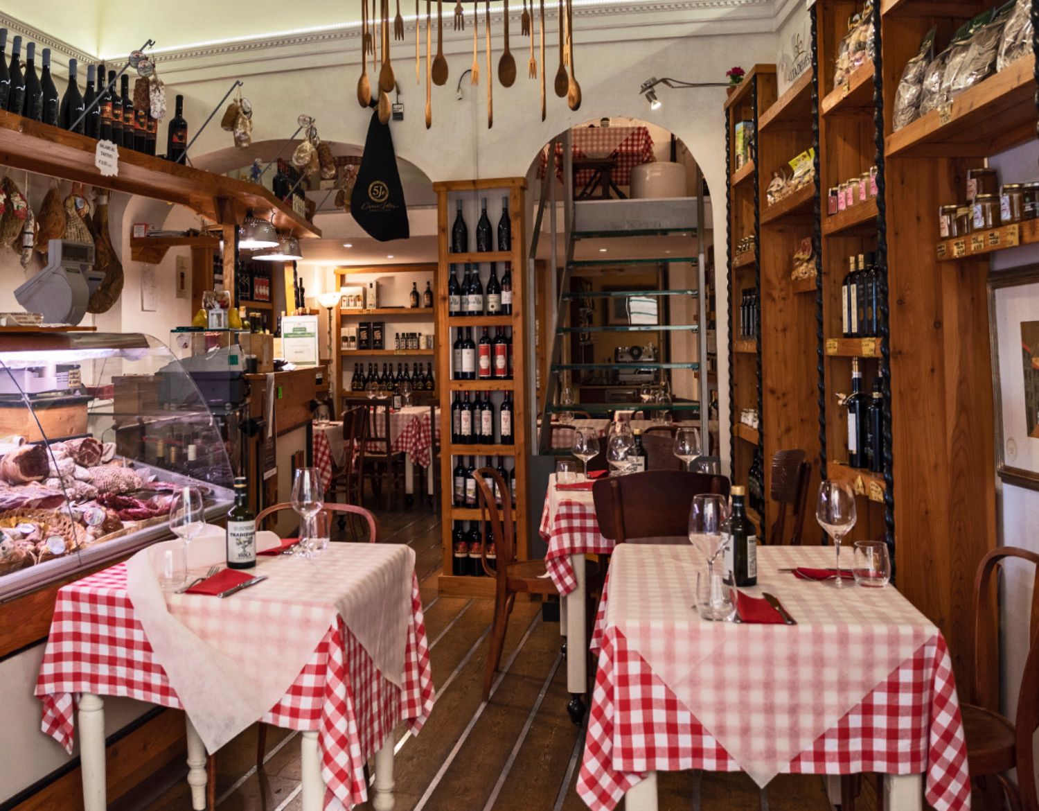 Cafe in Assisi, Italy