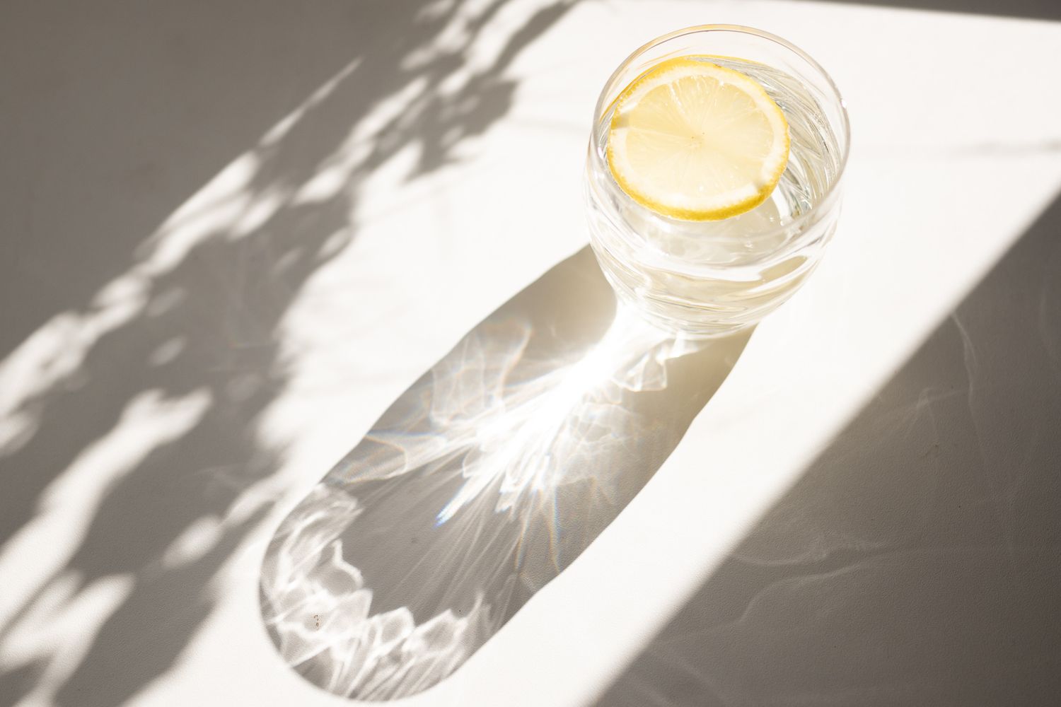 Photo produit verre boisson bar ombre