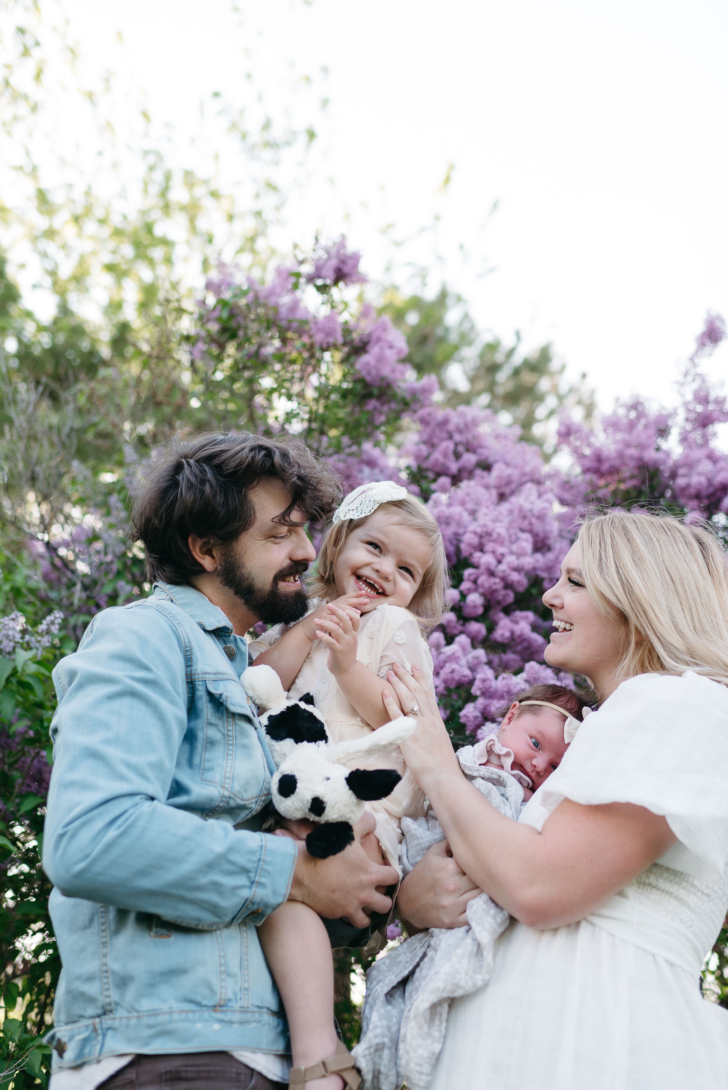 Photographer Katie Griffith spends time with her family at Ashton Gardens for stunning spring family photos.