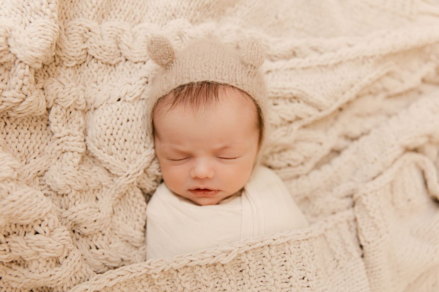 Lifestyle Photographer, Newborn Photographer, Ohio Photographer, Baby Photos, Newborn Photos, Cleveland Photographer,