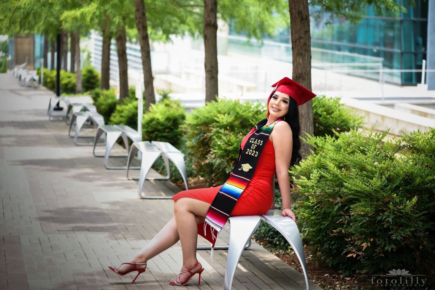 fort worth graduating senior photos jasmine downtown fort worth TCC location fotolilly photography