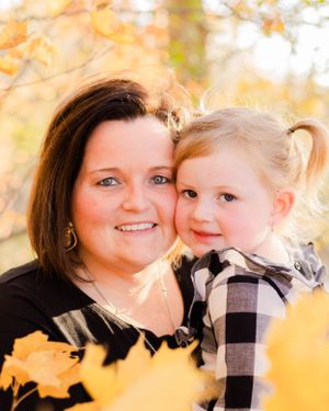 outdoor fall family session/mom and me/flushing county park/flushing mi