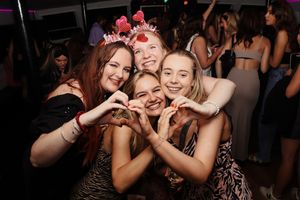 Sydney Working Holiday Girls