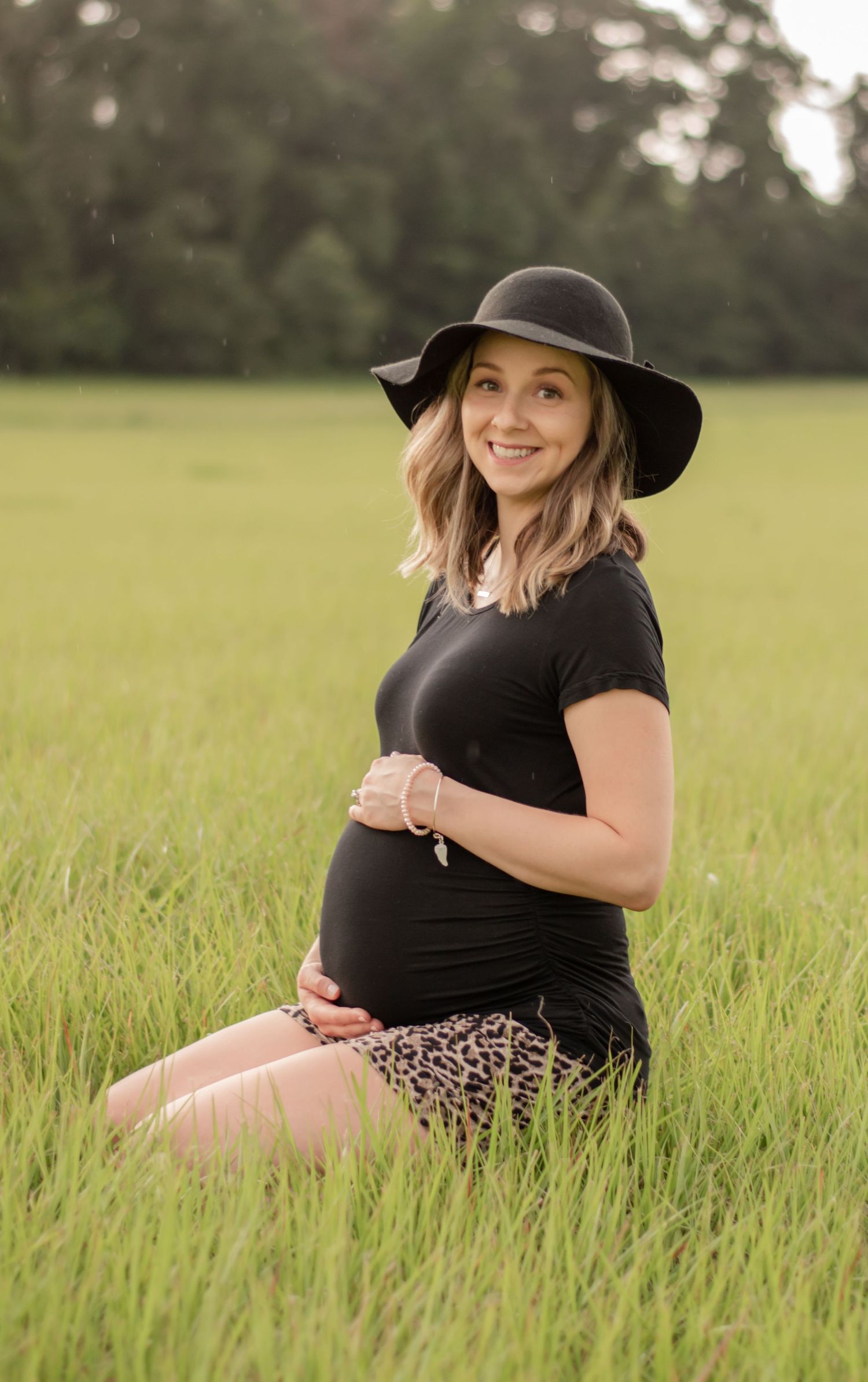 Maternity session at the greenway in tallahassee, fl